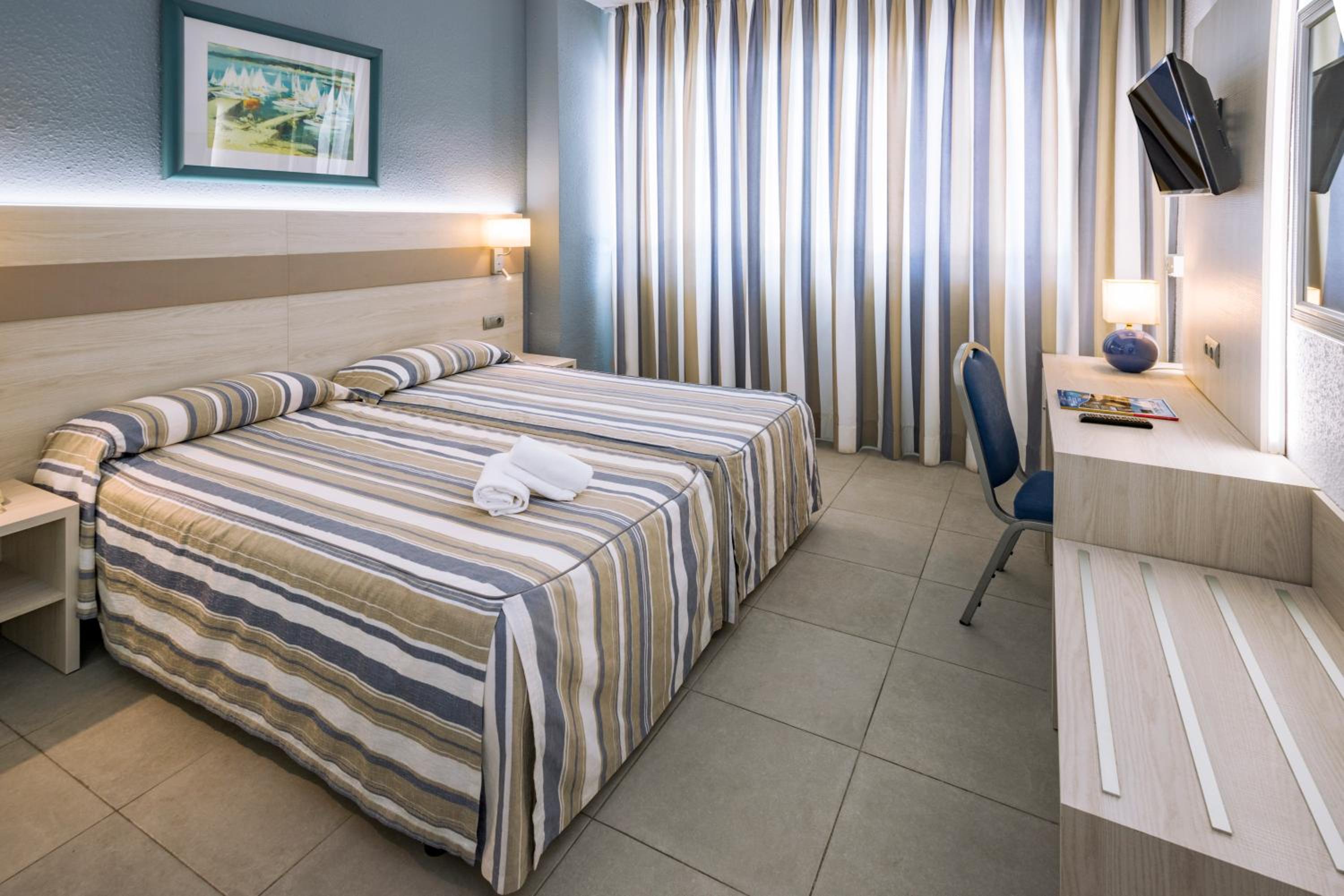 Habitación Doble Estándar sin Balcón (2 Adultos)