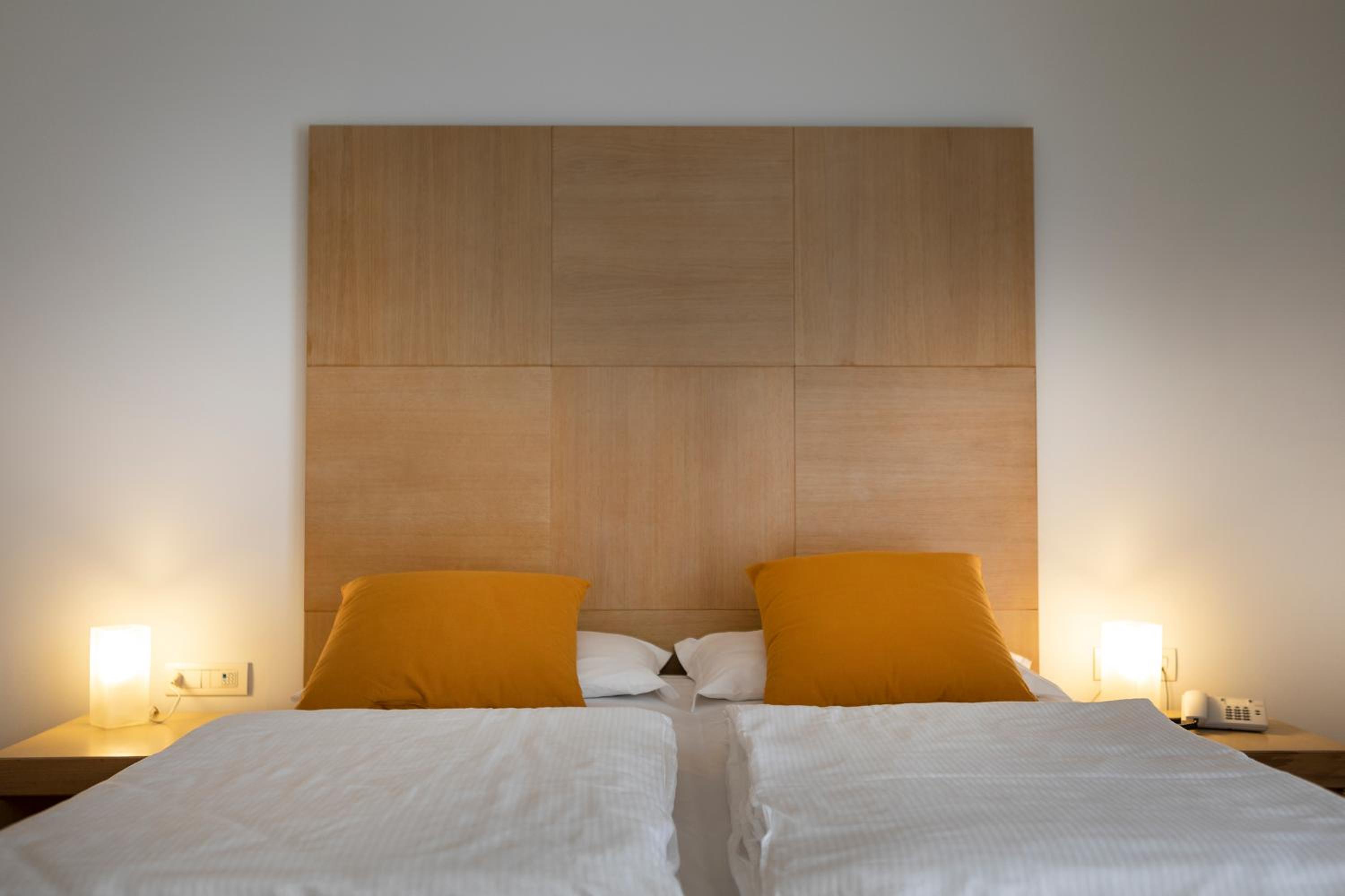 Triple Room with Lake View - Photo 35