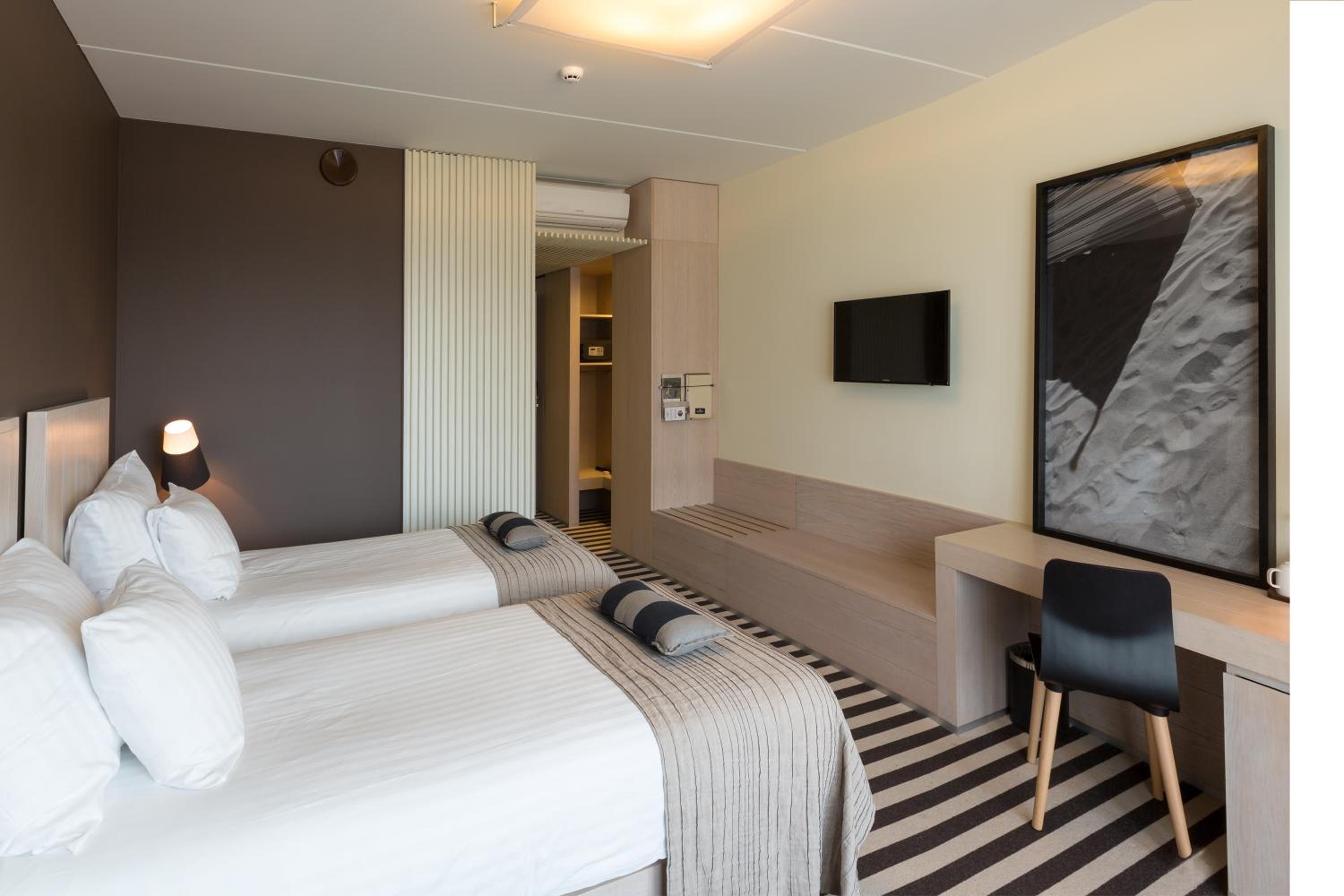 Superior Twin Room  photo 3