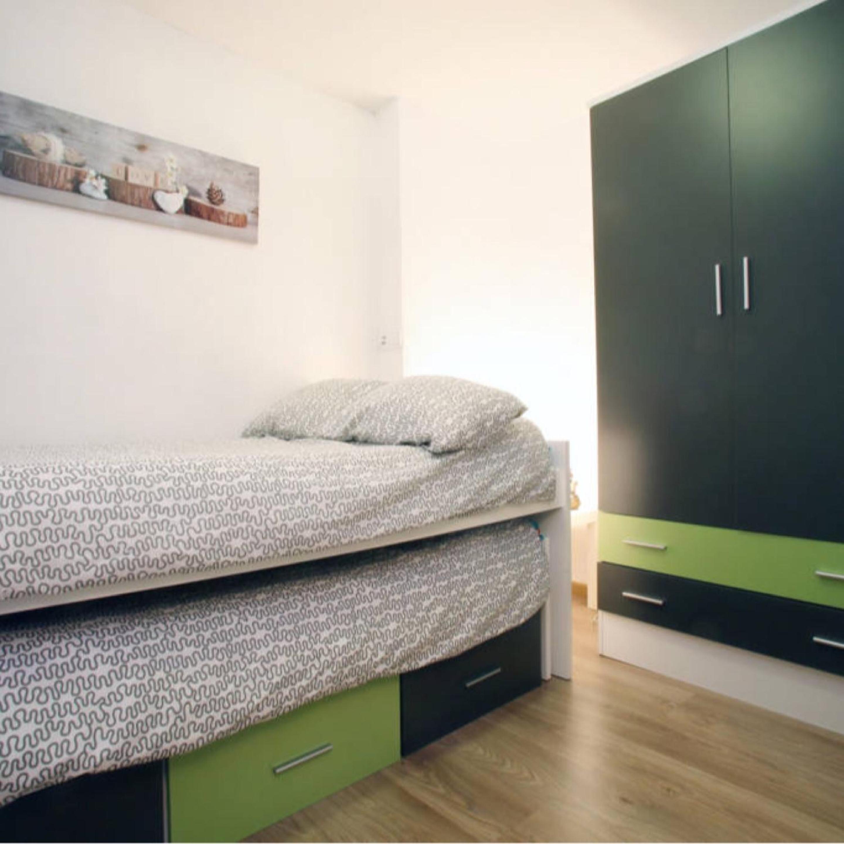 Two-Bedroom House photo 2