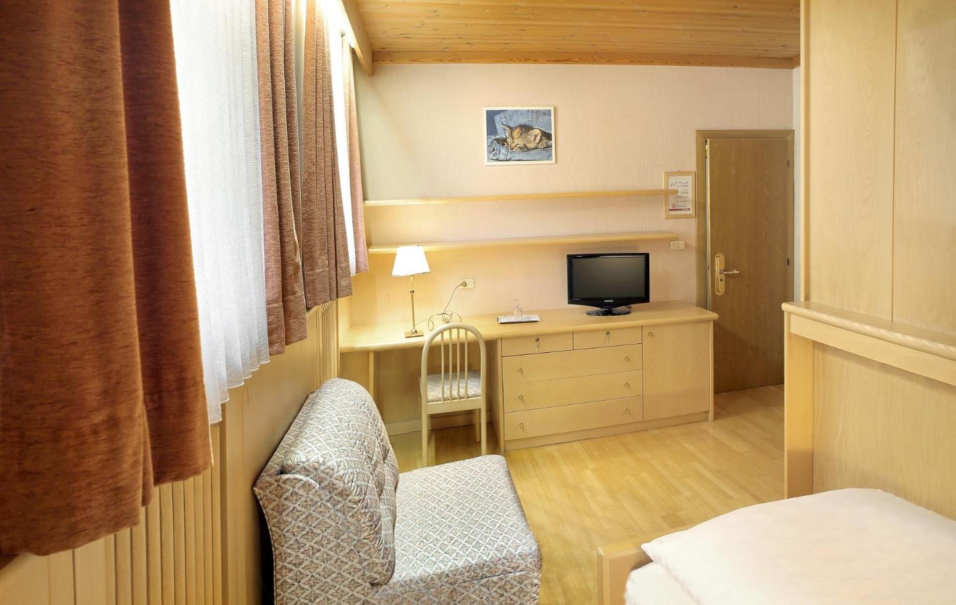 Standard Single Room
