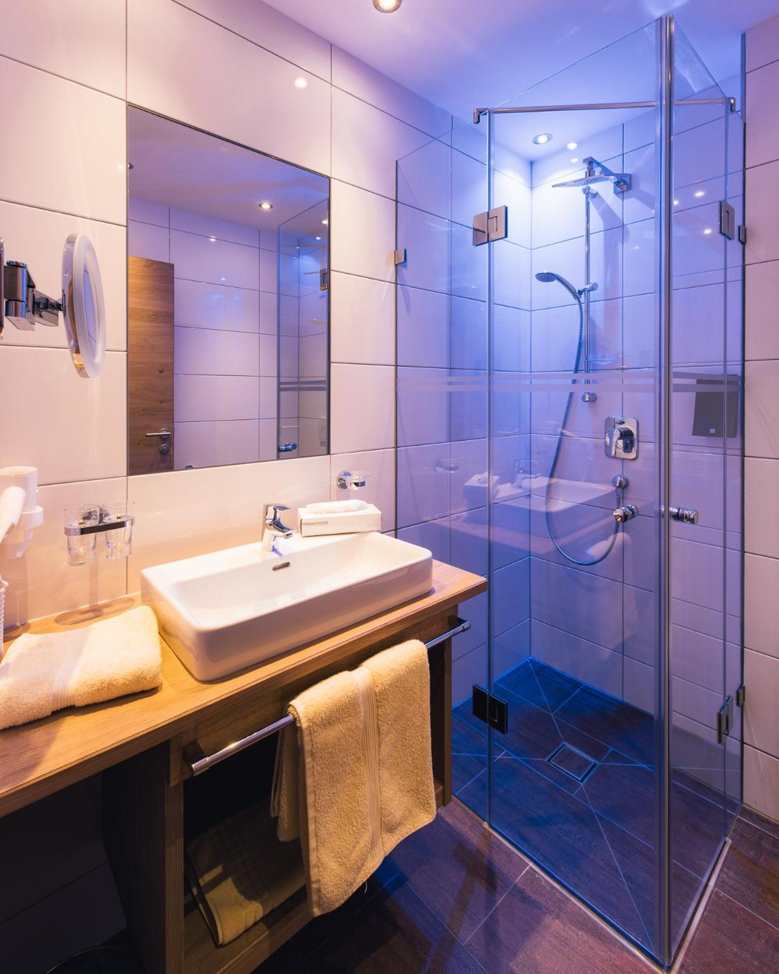 Superior Suite - Photo 4