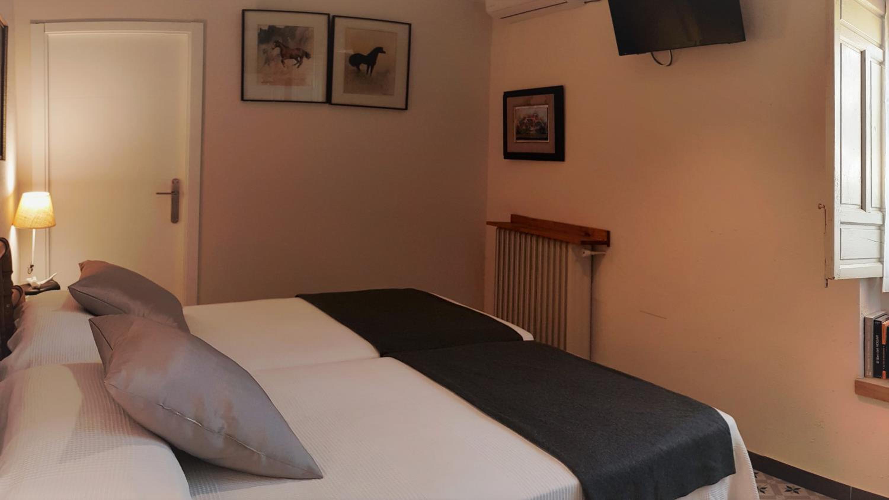 Standard Triple Room photo 2