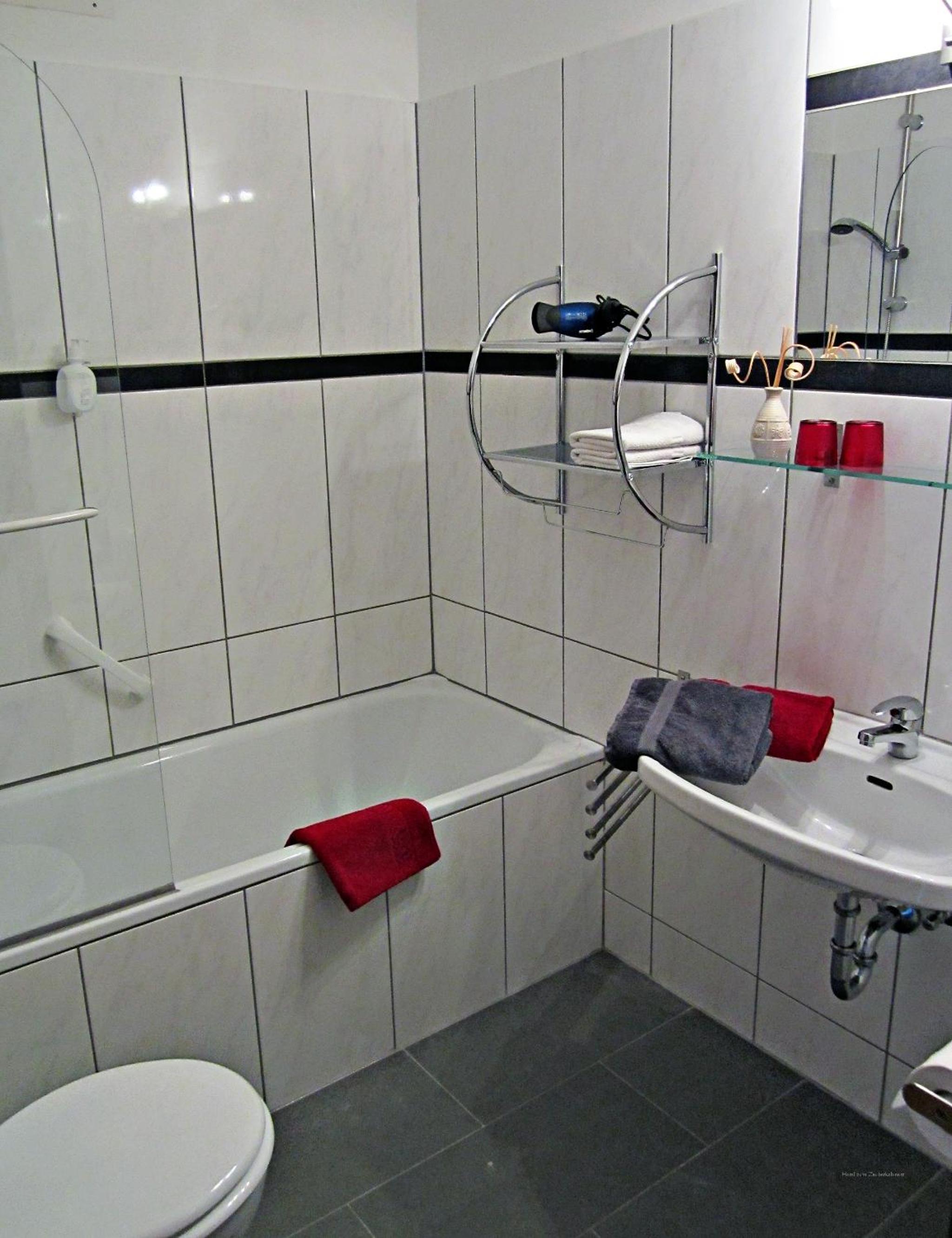 Single Room photo 2
