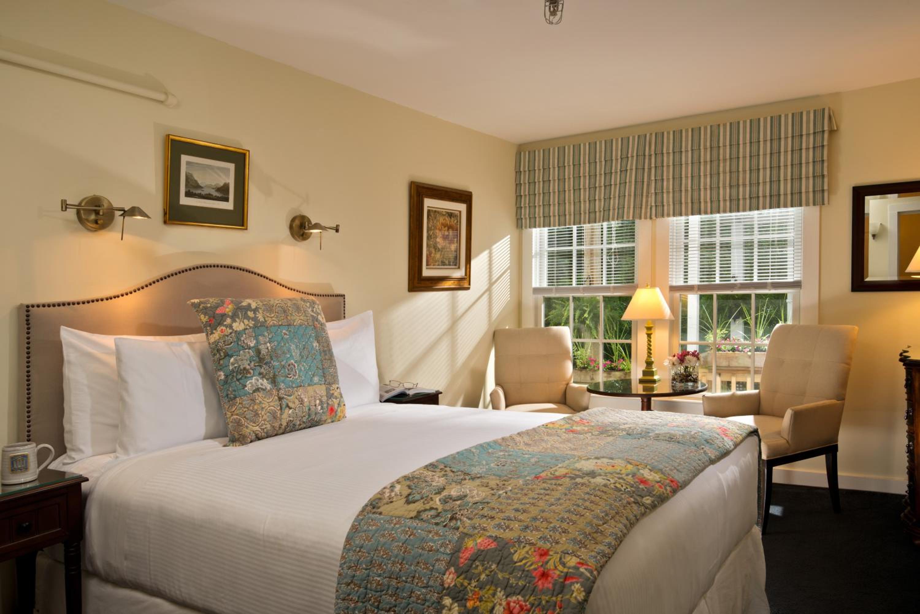 Queen Room photo 1