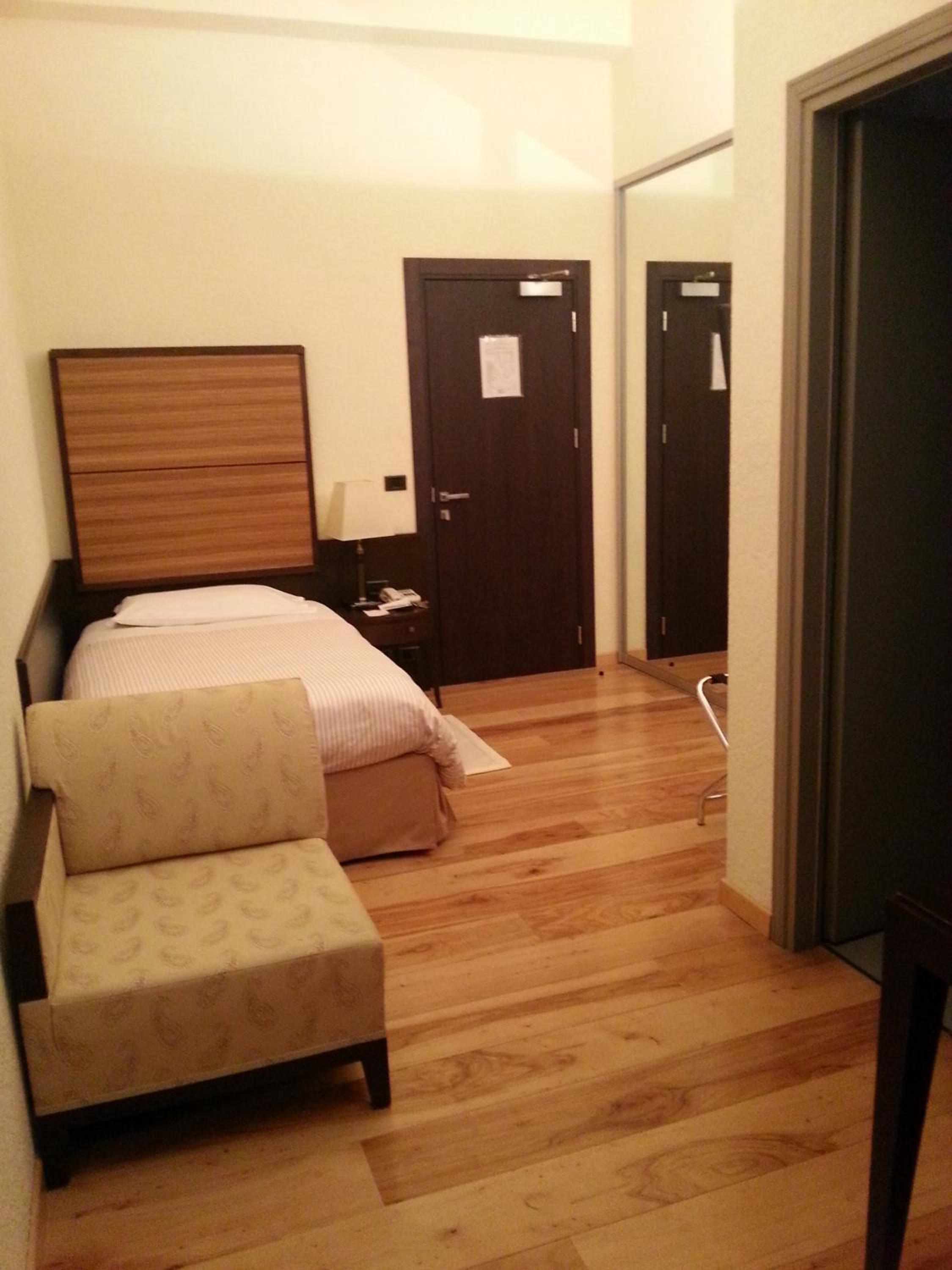 Single Room photo 1