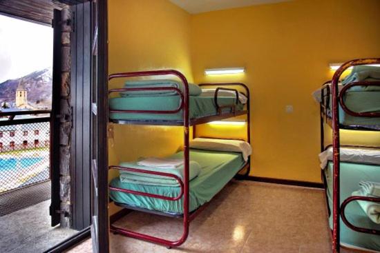 Economy Quadruple Room photo 2