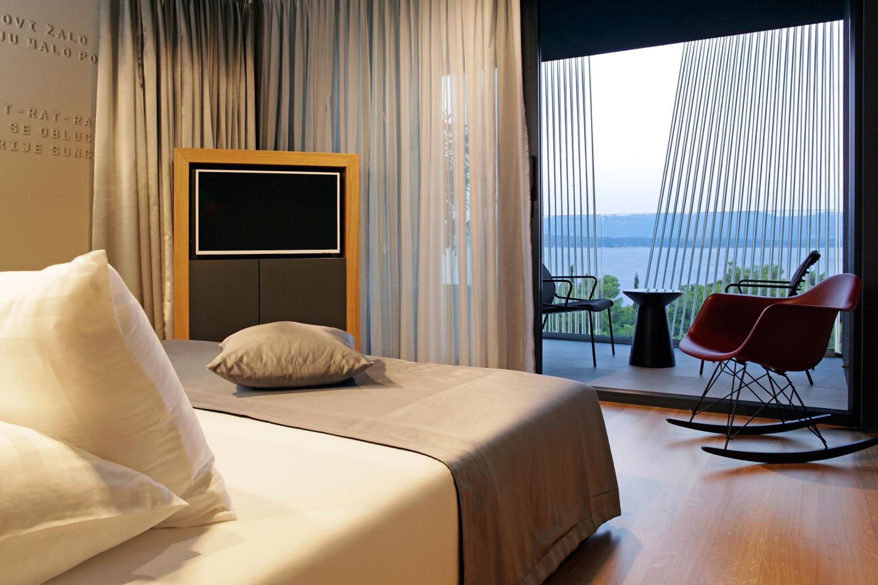 Superior Double Room with Sea View and Balcony