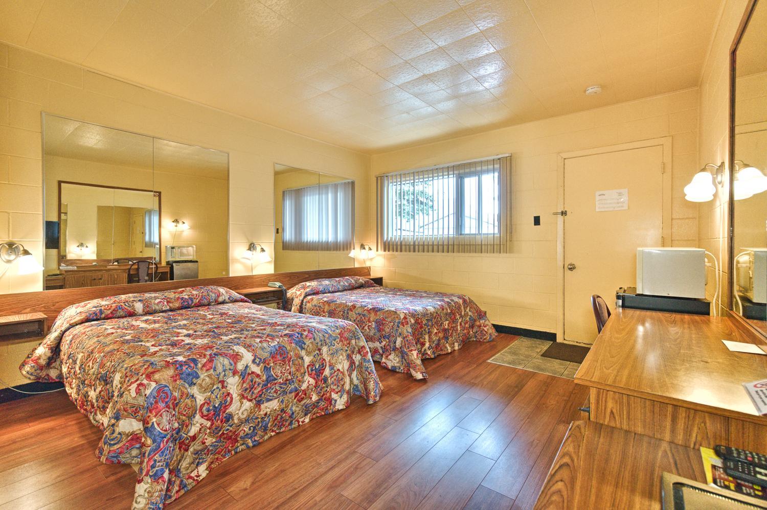 Double Room with Two Double Beds - Non-Smoking photo 1