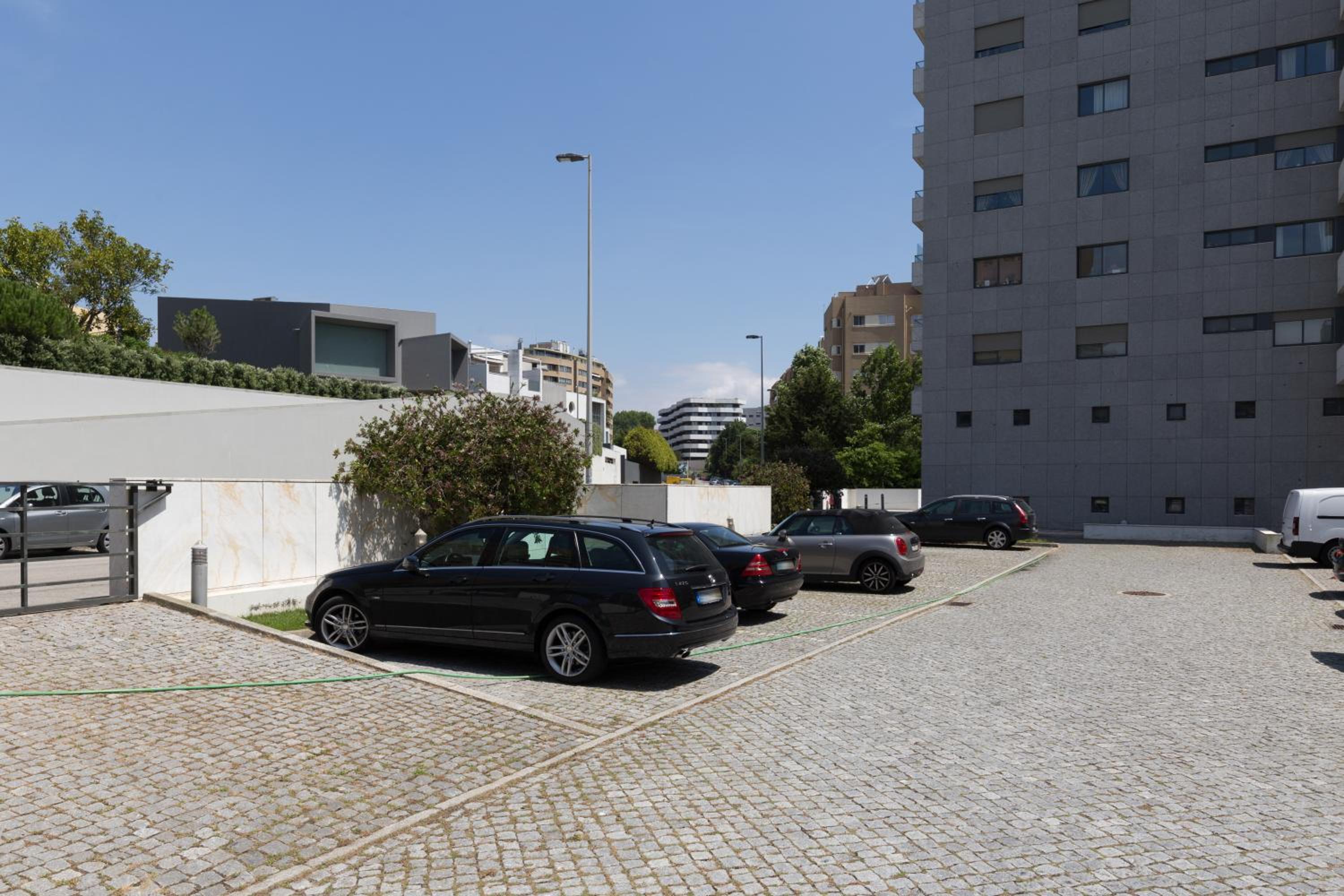 Apartment with Sea View - Photo 5