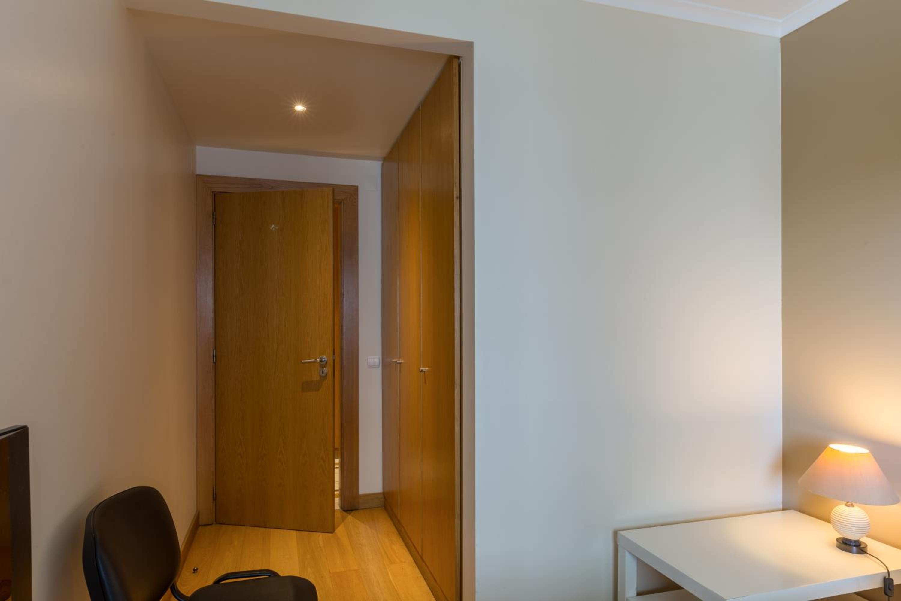 Apartment with Sea View - Photo 45