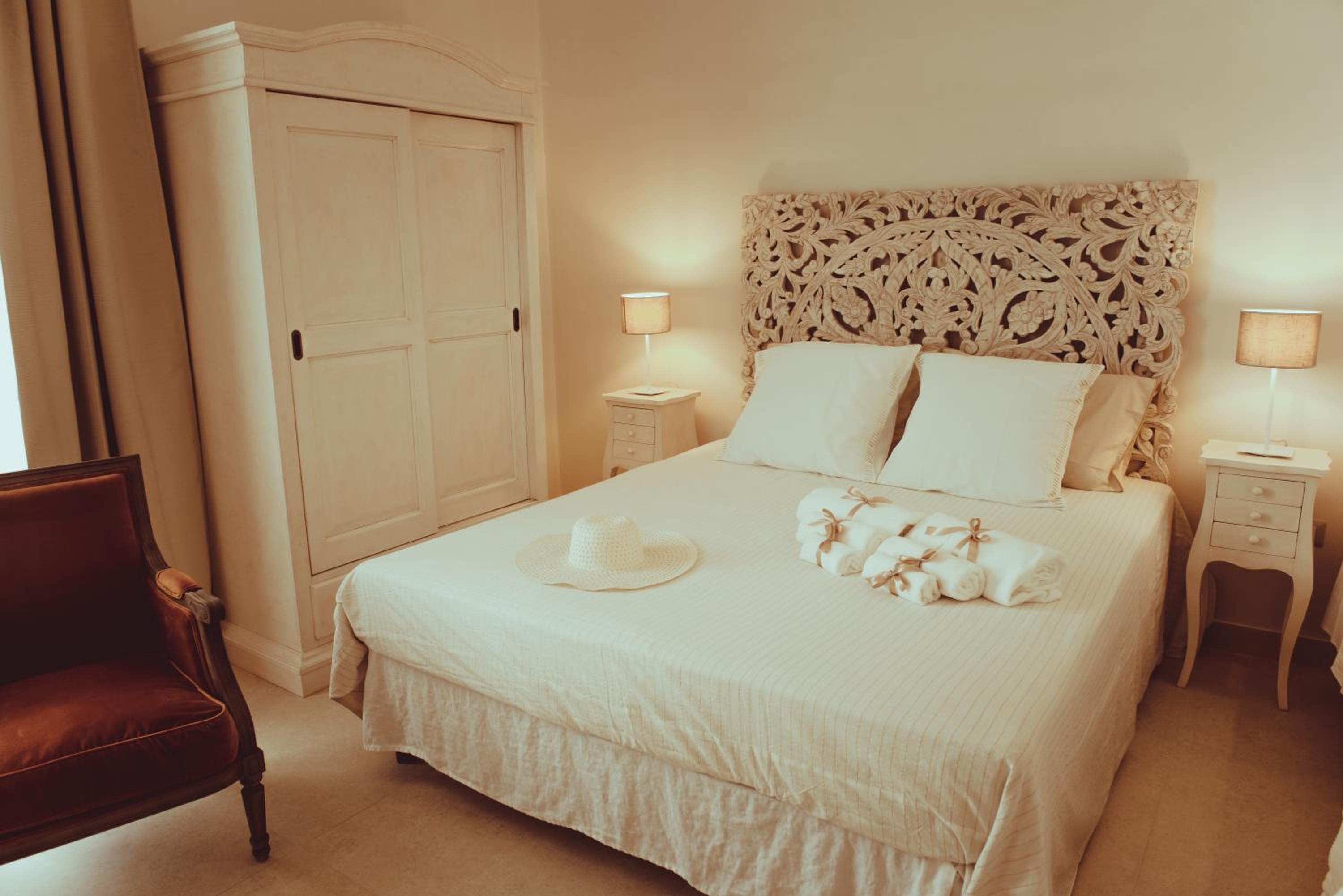 Deluxe Triple Room with Sea View