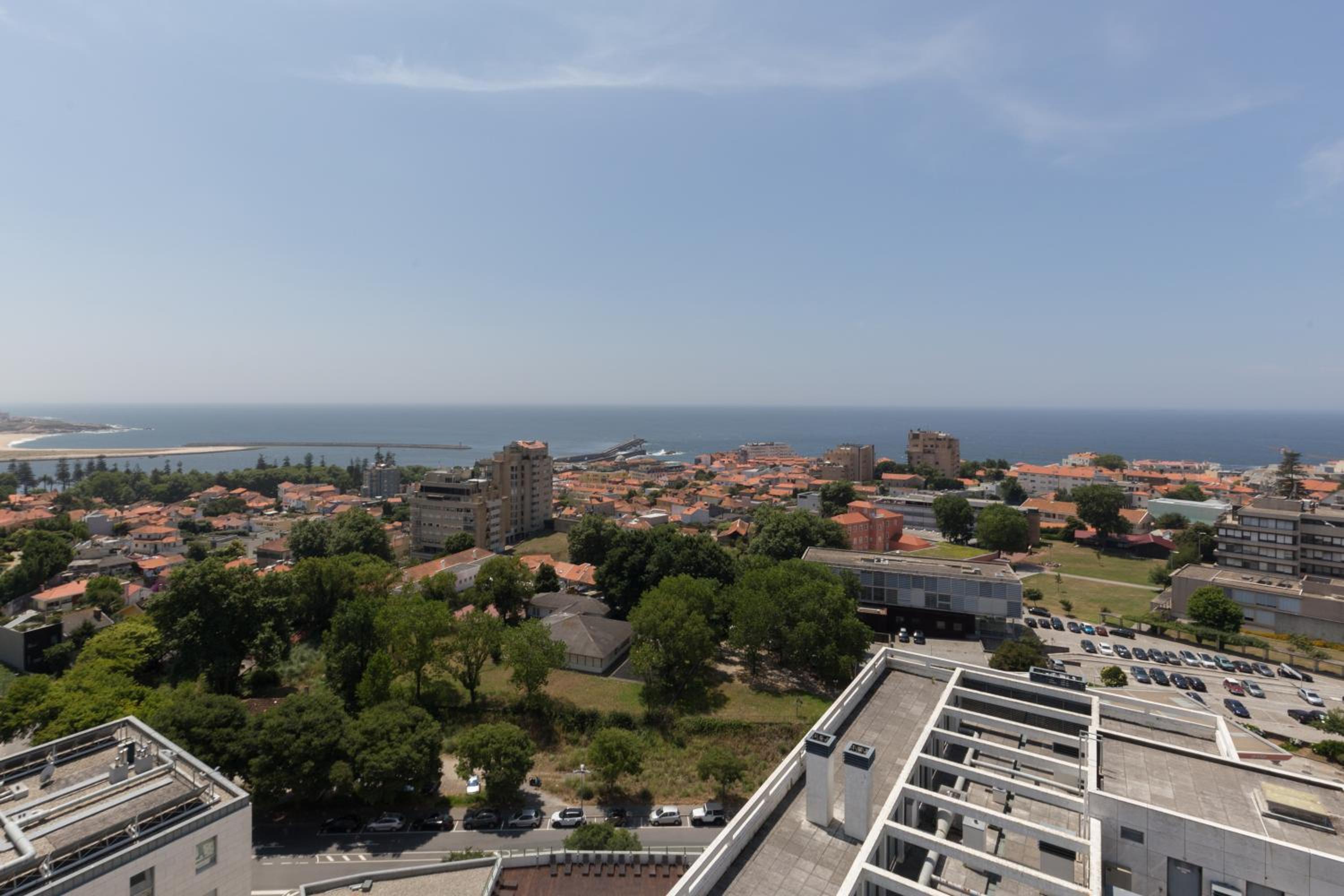 Apartment with Sea View - Photo 25