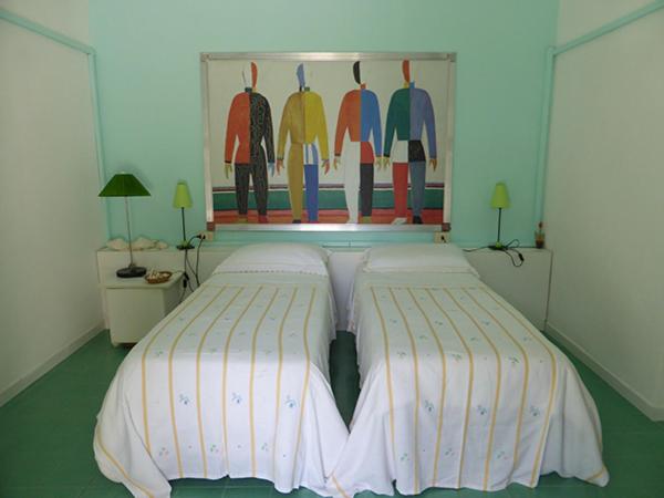 King Suite with Balcony photo 3