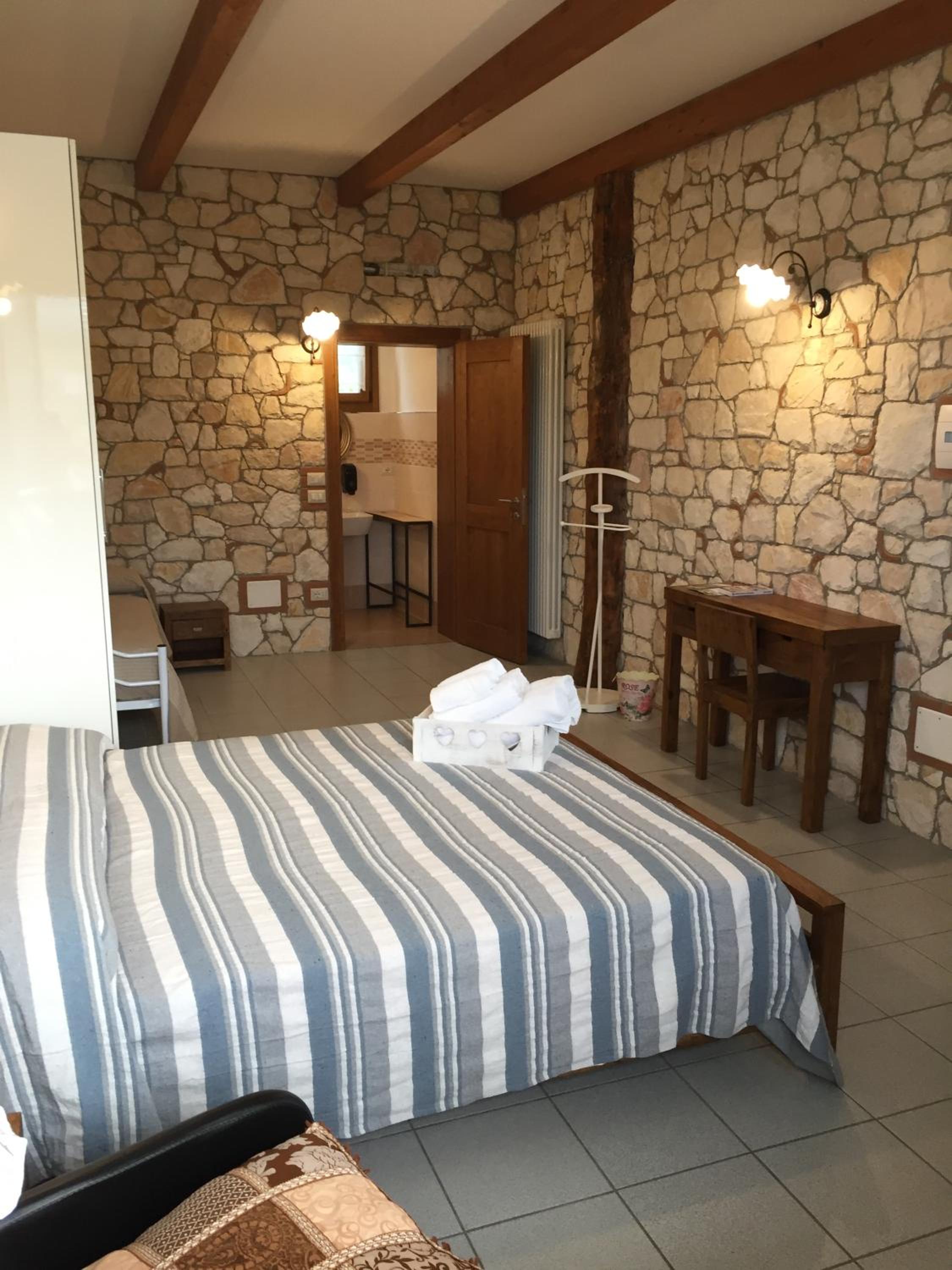 Deluxe Double or Twin Room photo 1