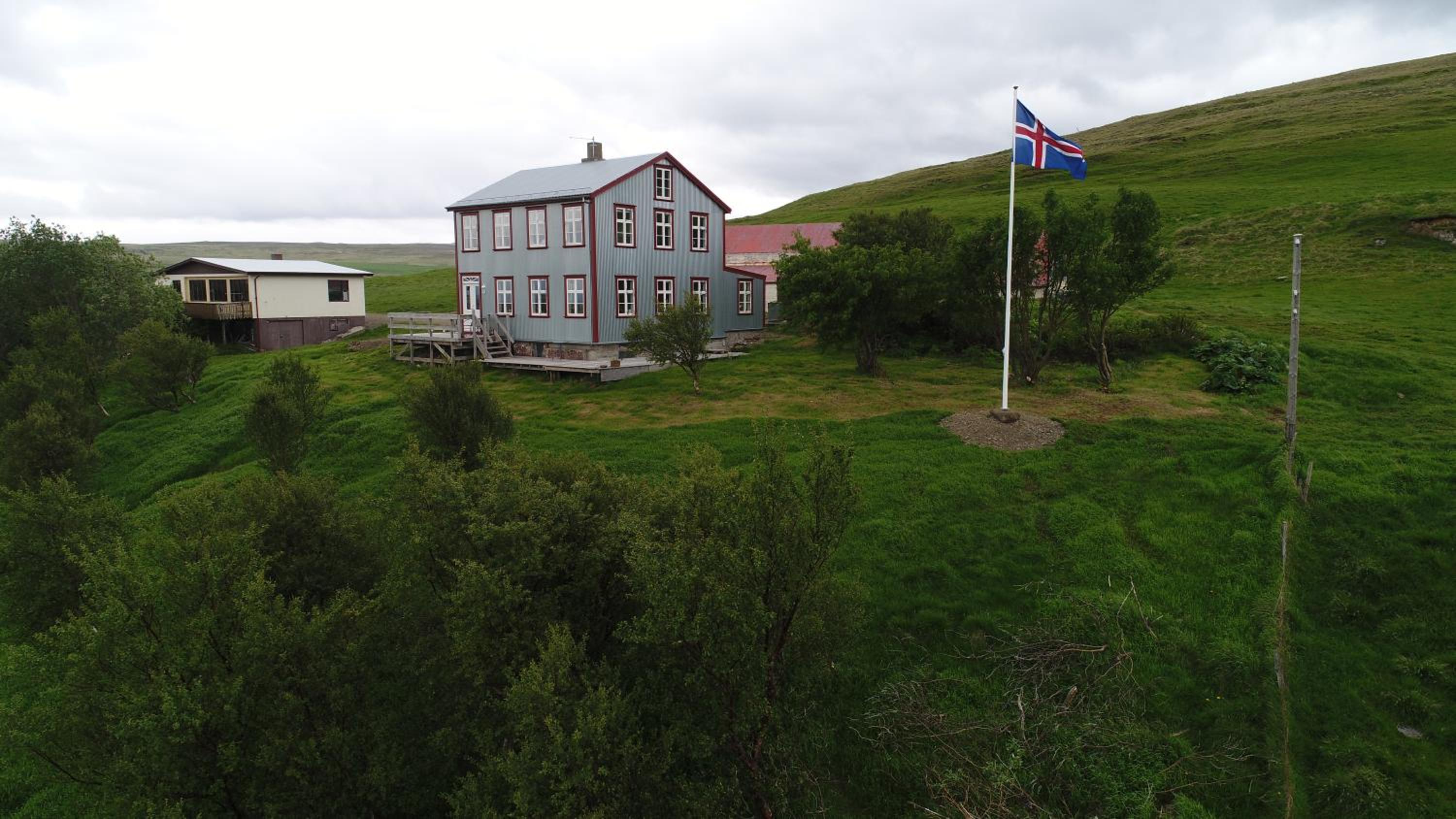 Standard Double Room with shared Bathroom and Mountain Views