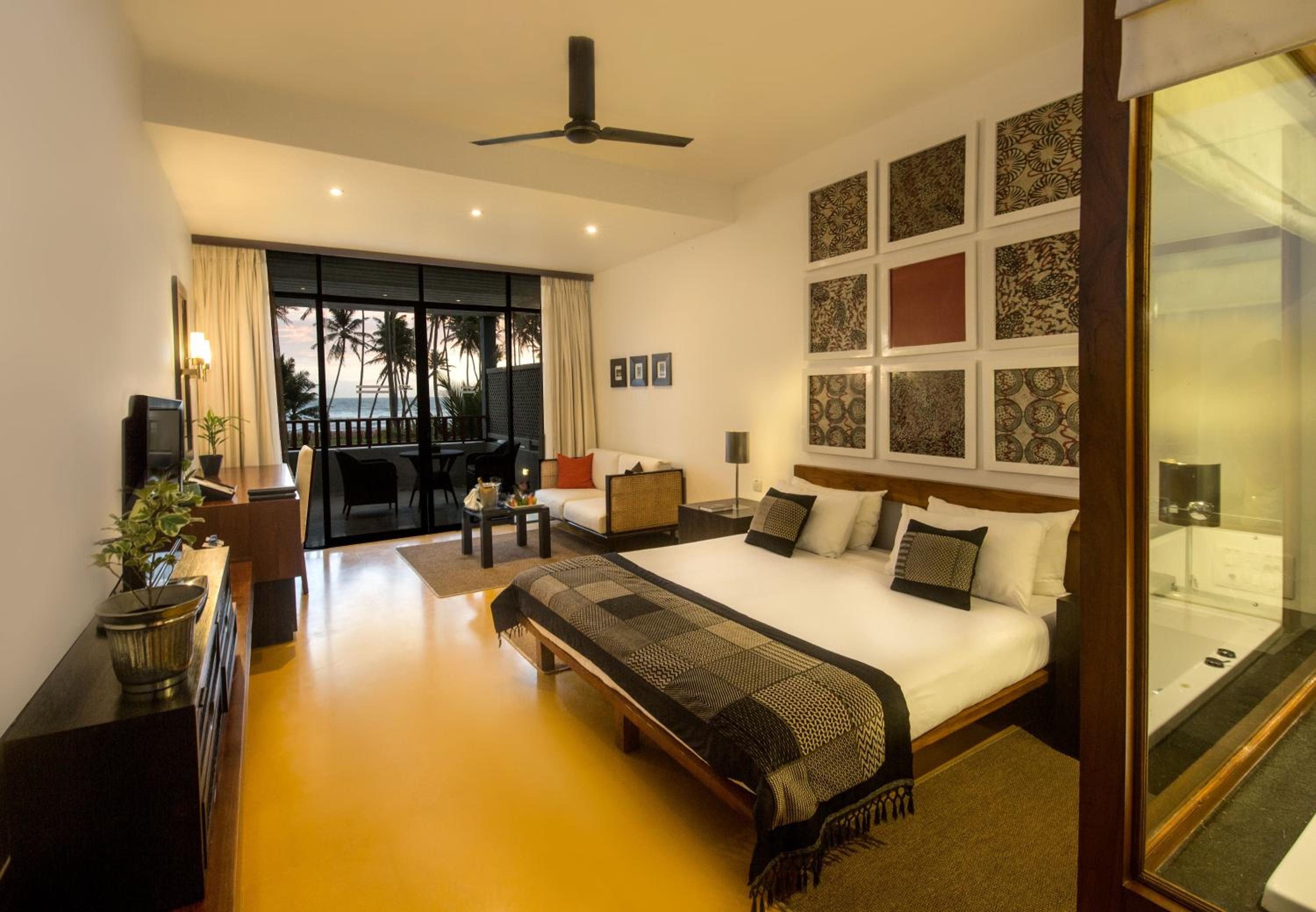 Superior Deluxe Room With Sea View photo 3