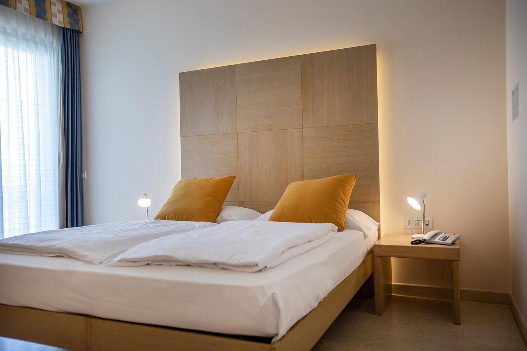 Triple Room with Lake View - Photo 40