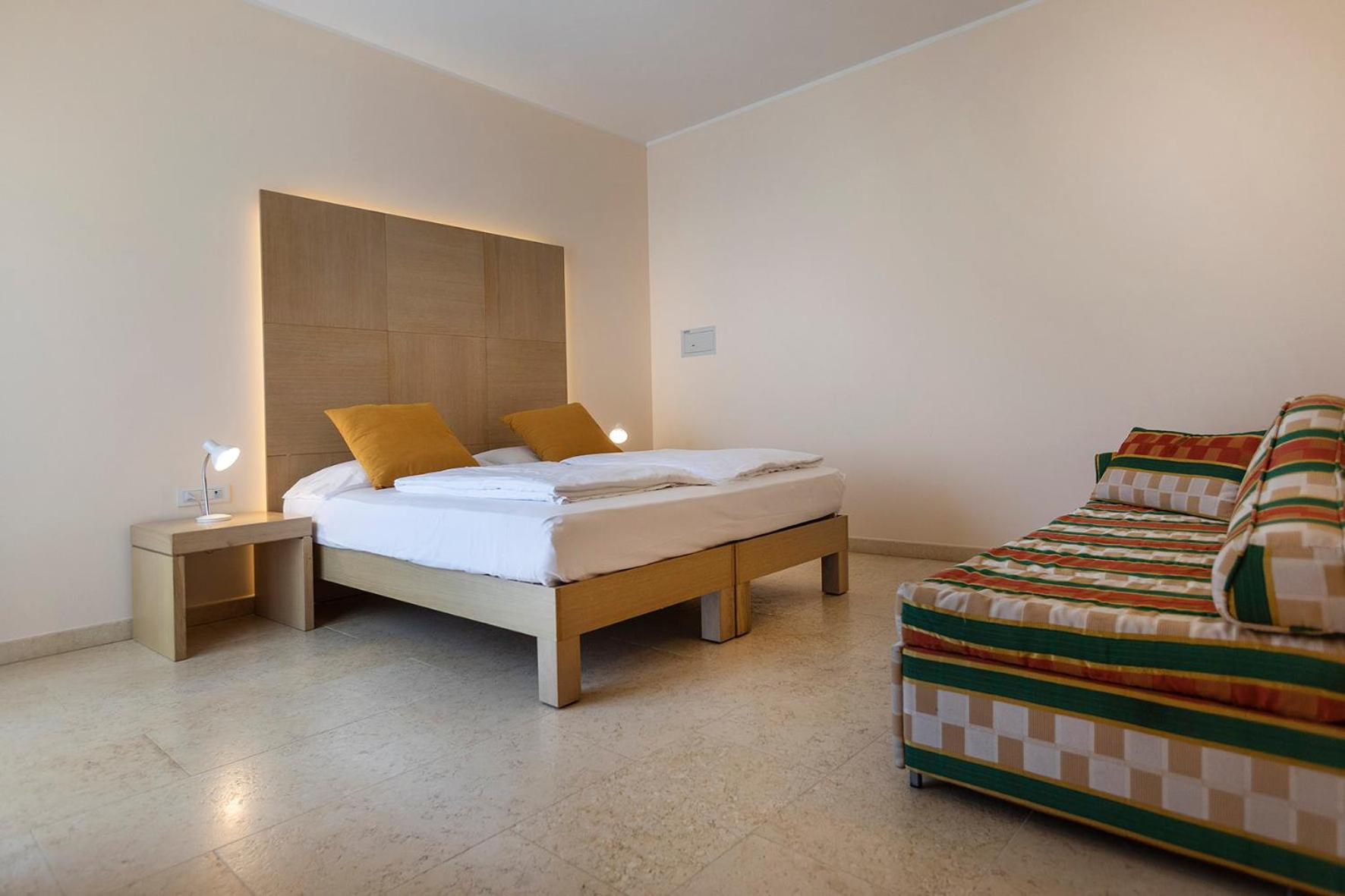 Triple Room with Lake View - Photo 20
