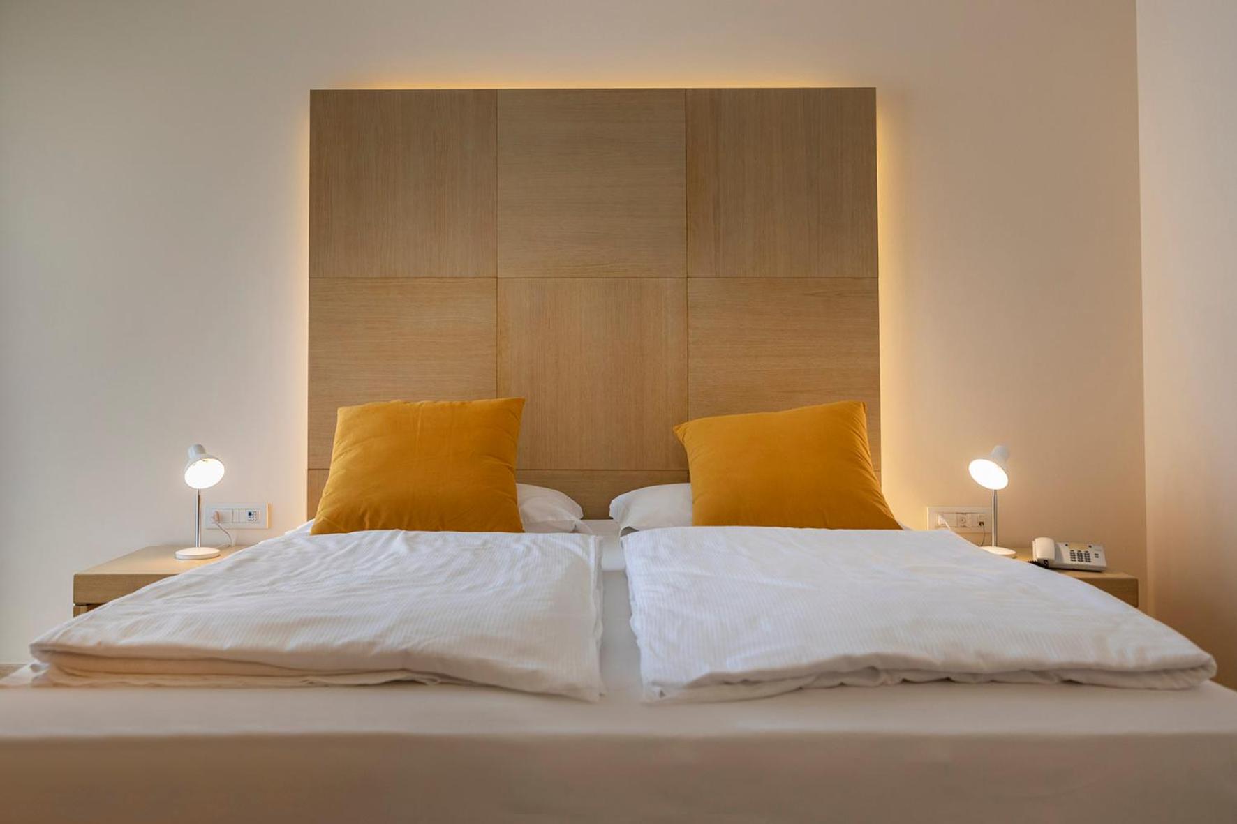 Triple Room with Lake View - Photo 44