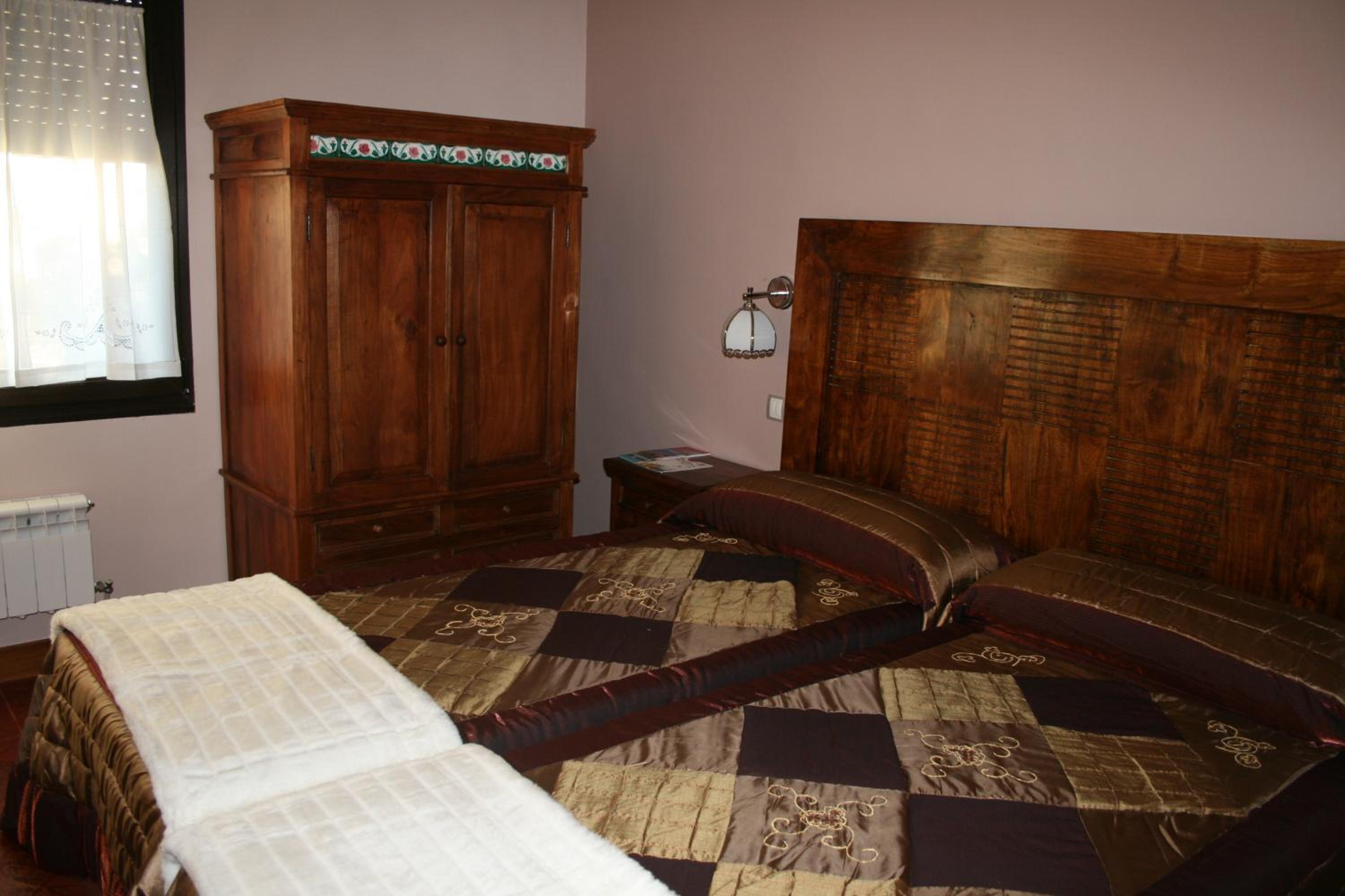 One-Bedroom House Charol (2 Adults) photo 2