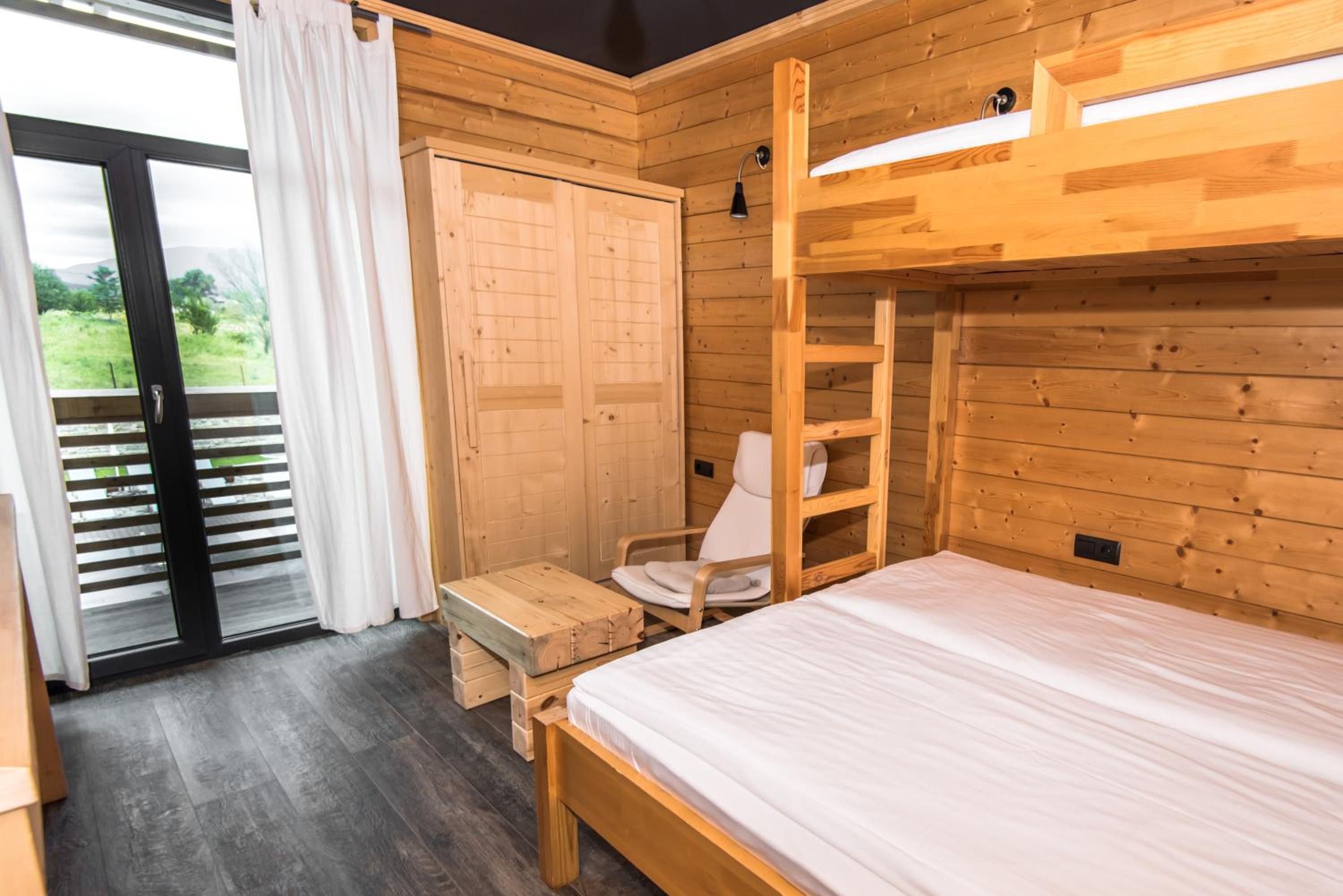 Triple Room with Mountain View
