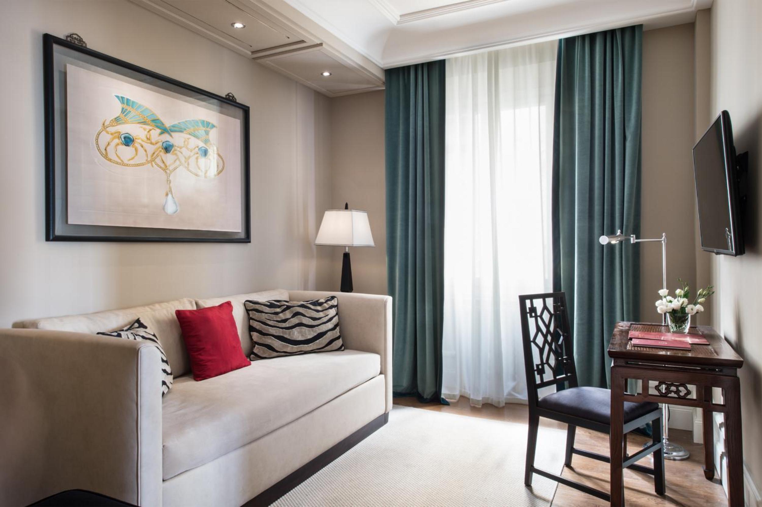 Suite - Photo 7