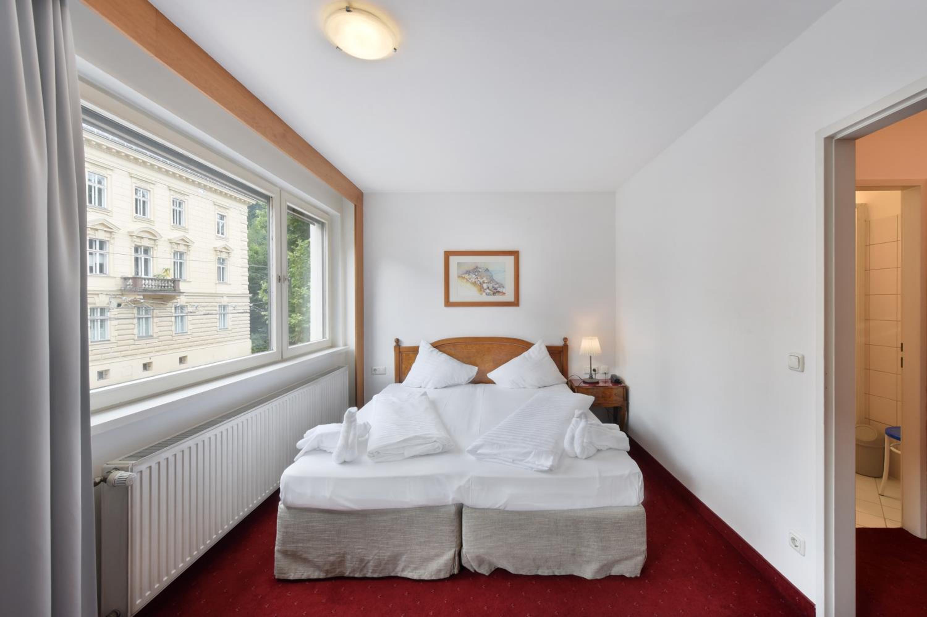 Comfort Double Room - Photo 8