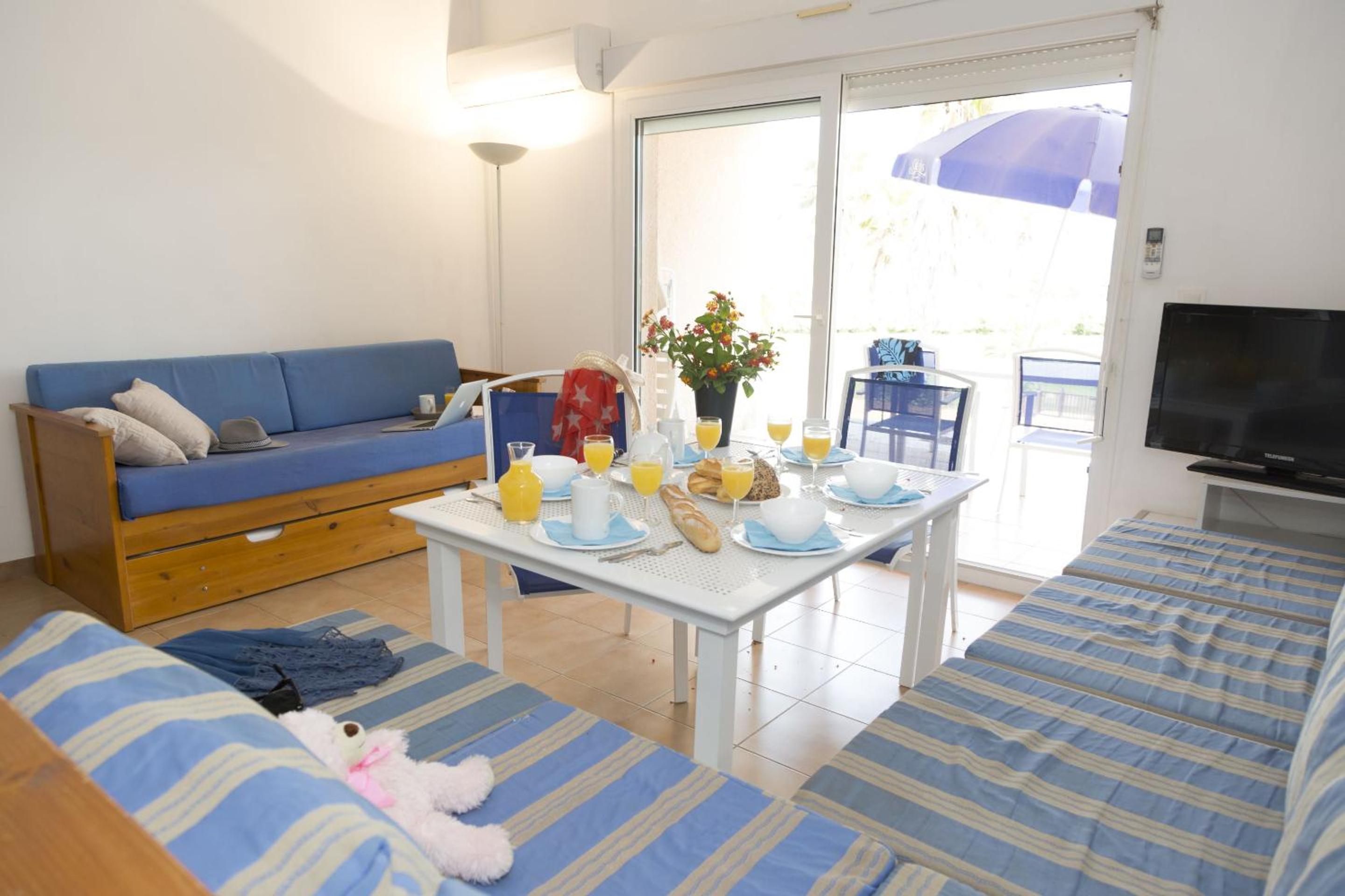 One-Bedroom Apartment (6 Adults) photo 1