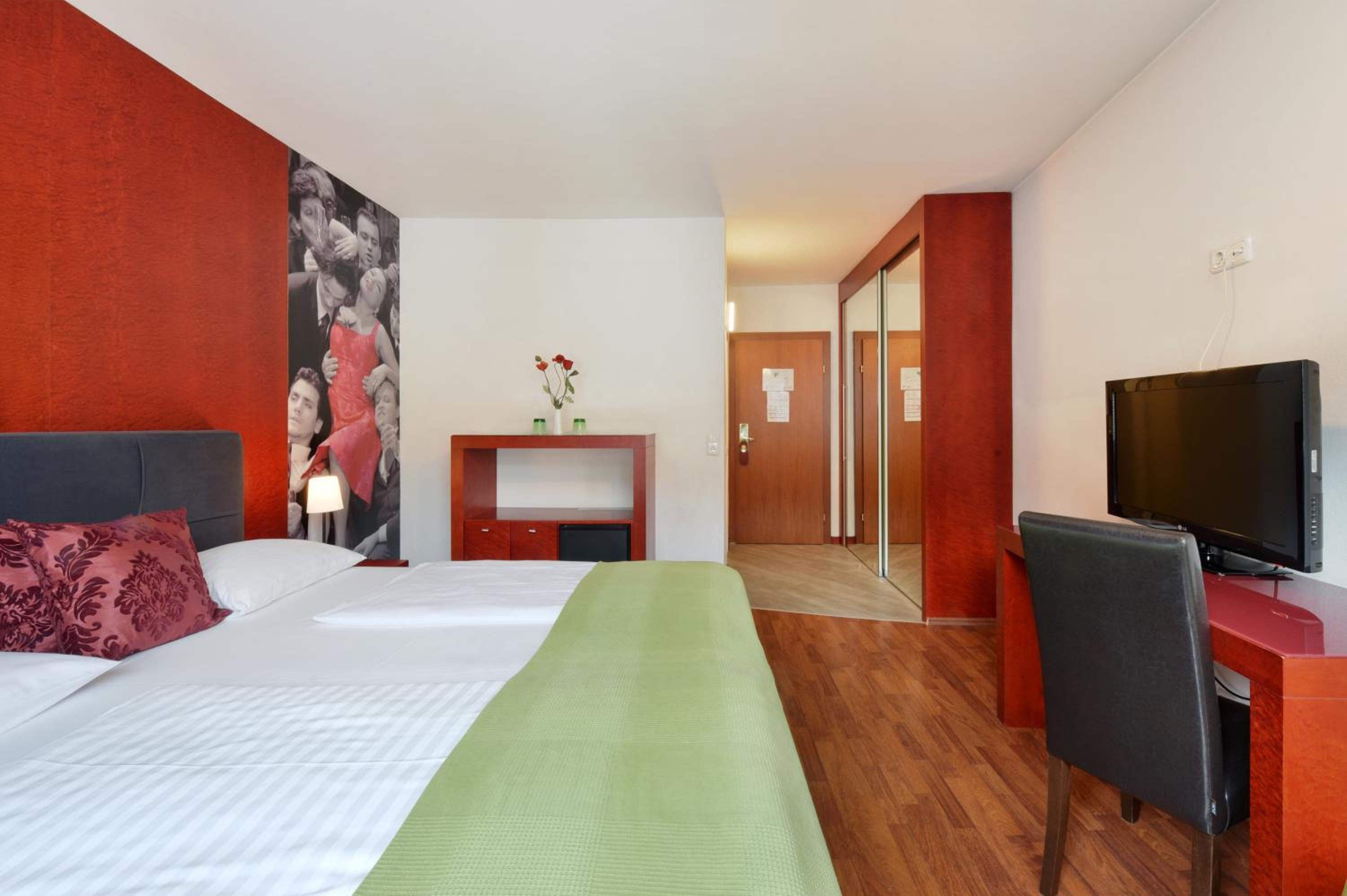 Superior Double Room - Photo 3