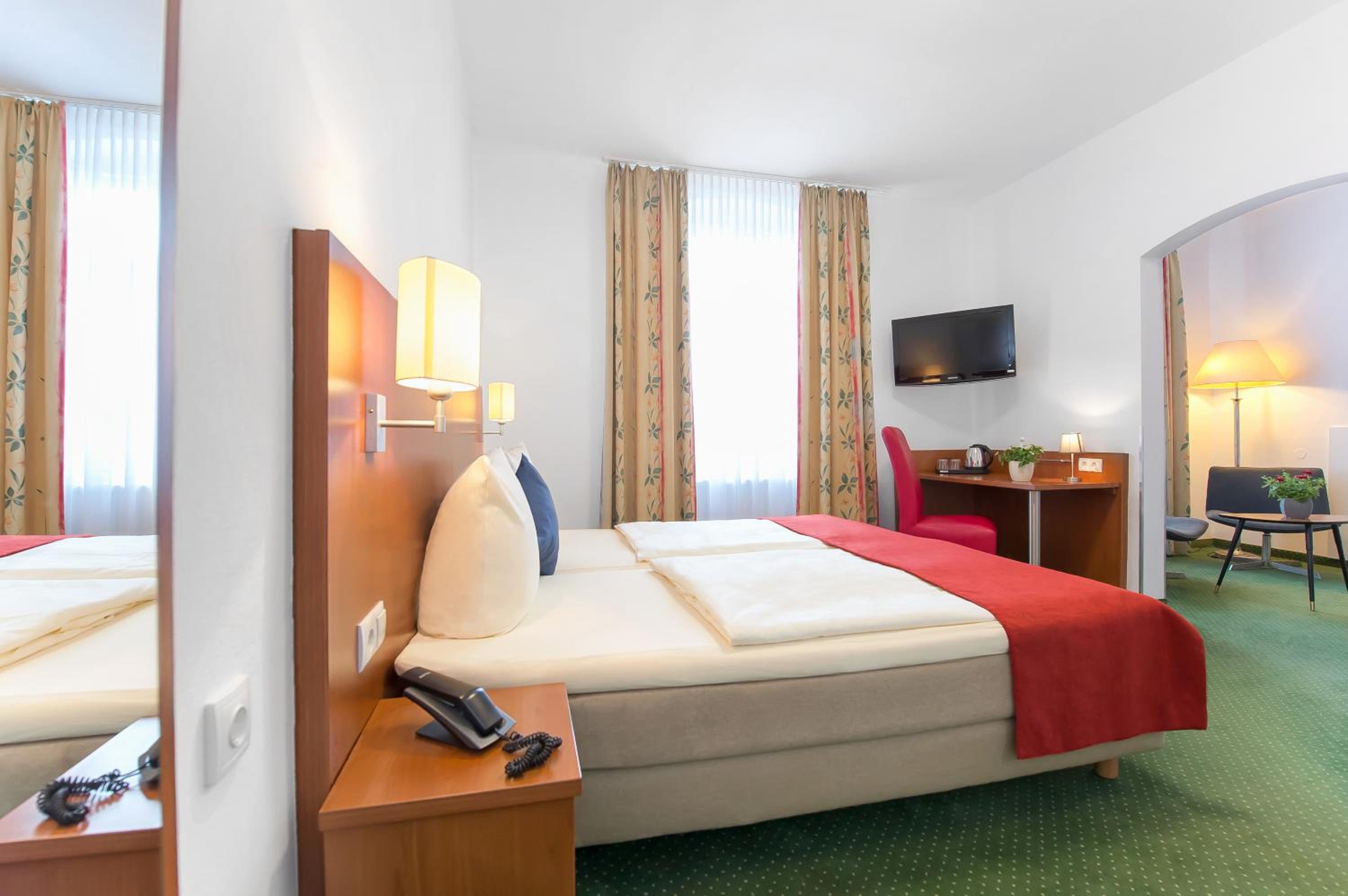 Triple Room - Photo 1