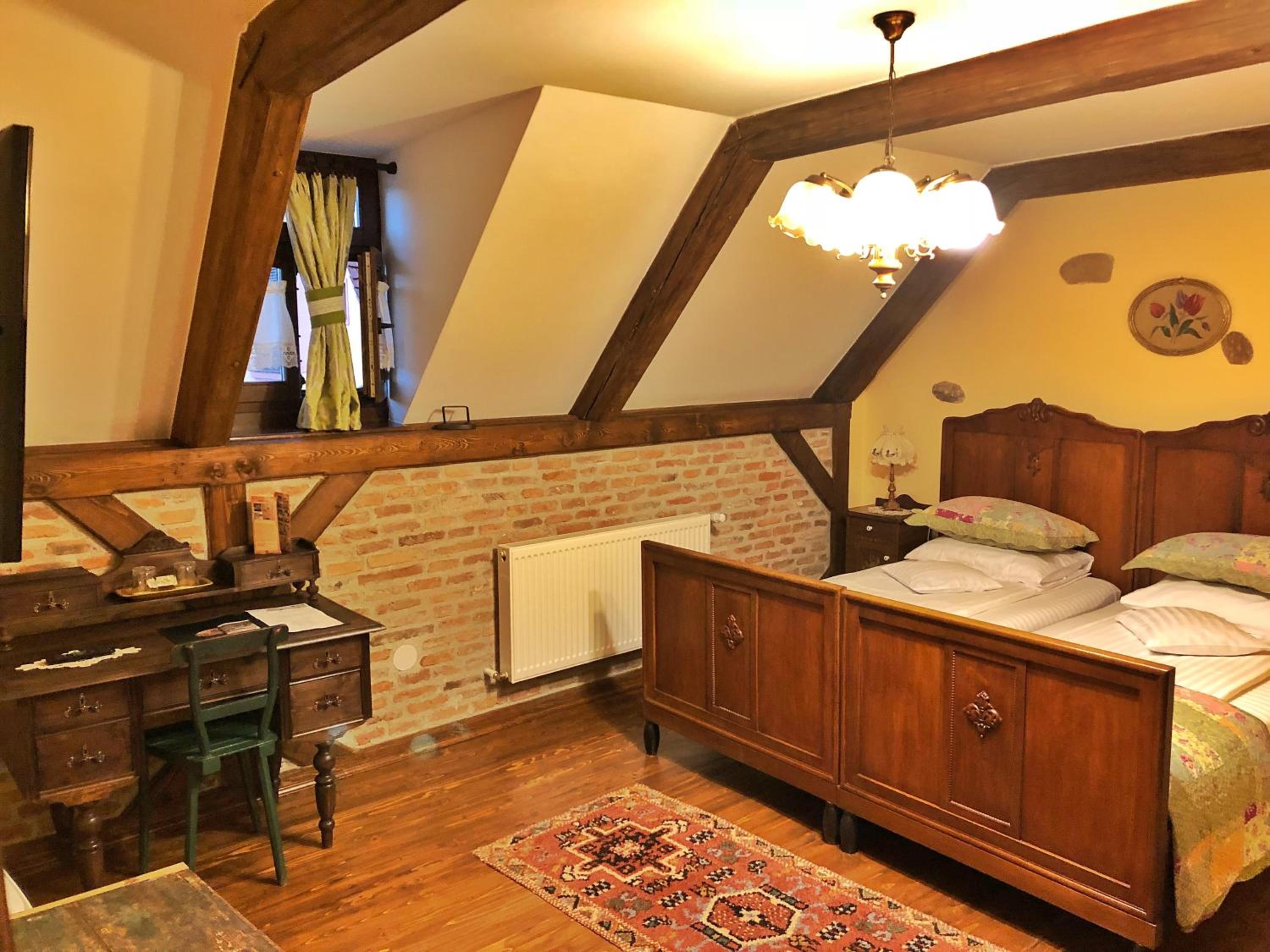 Double Room with Private Bathroom photo 1