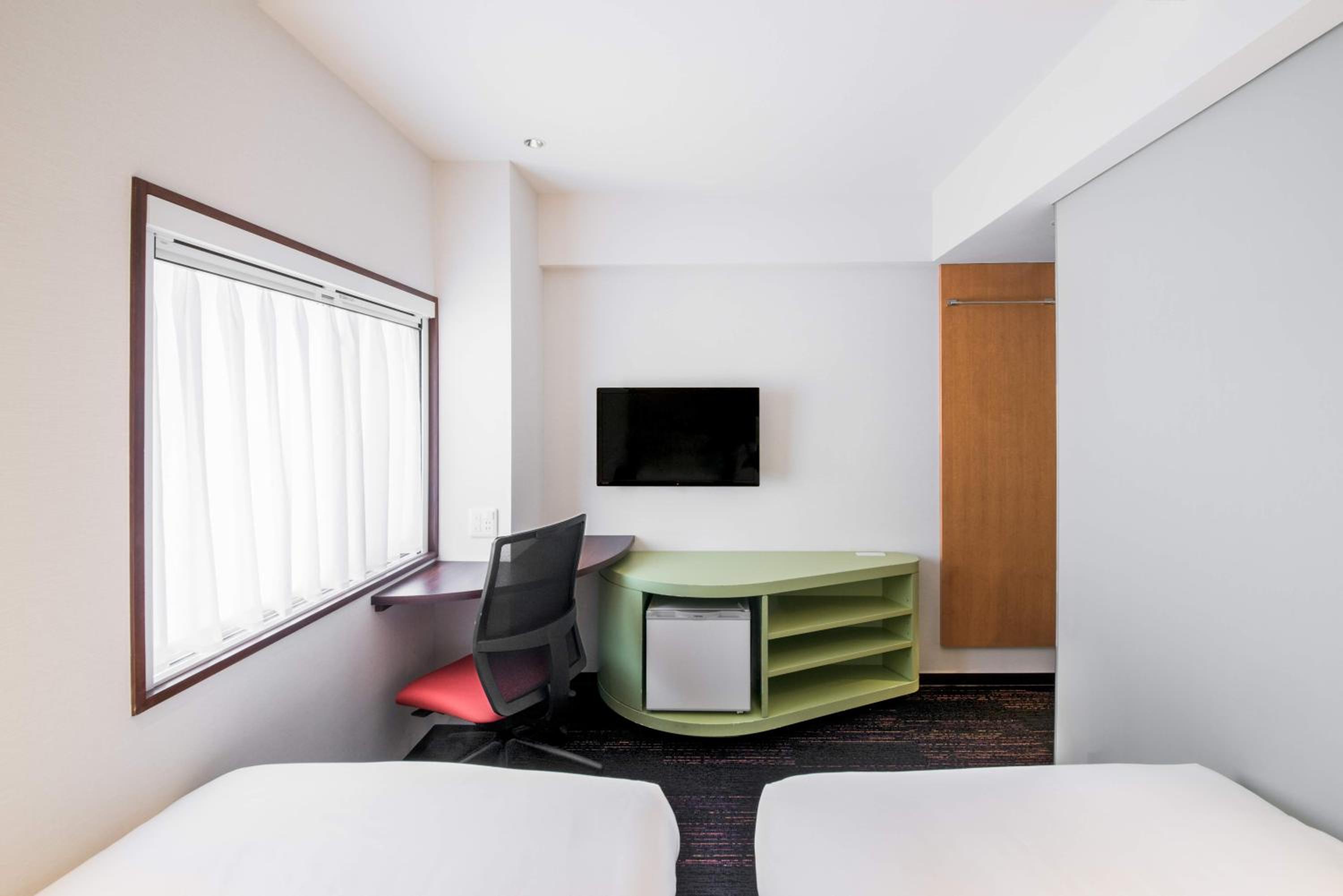 Standard Twin Room - Non-Smoking photo 2