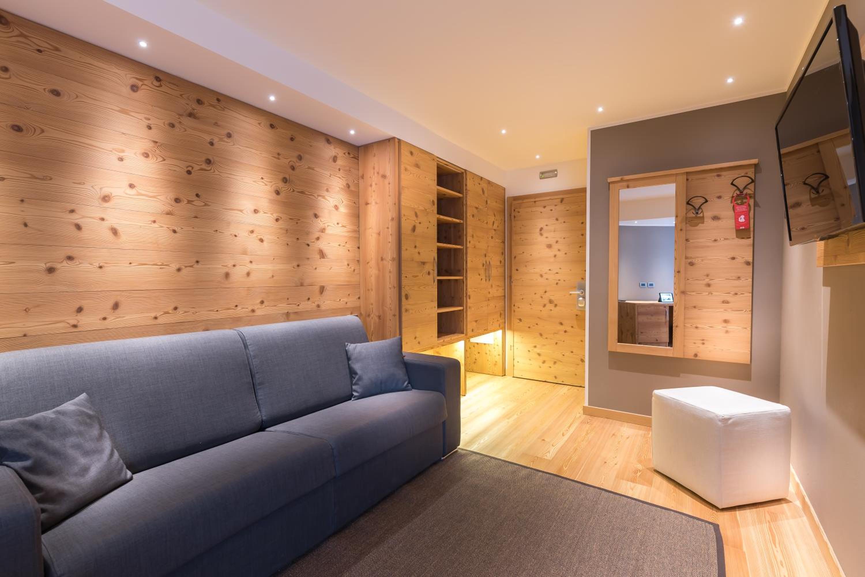 Suite with Mountain View
