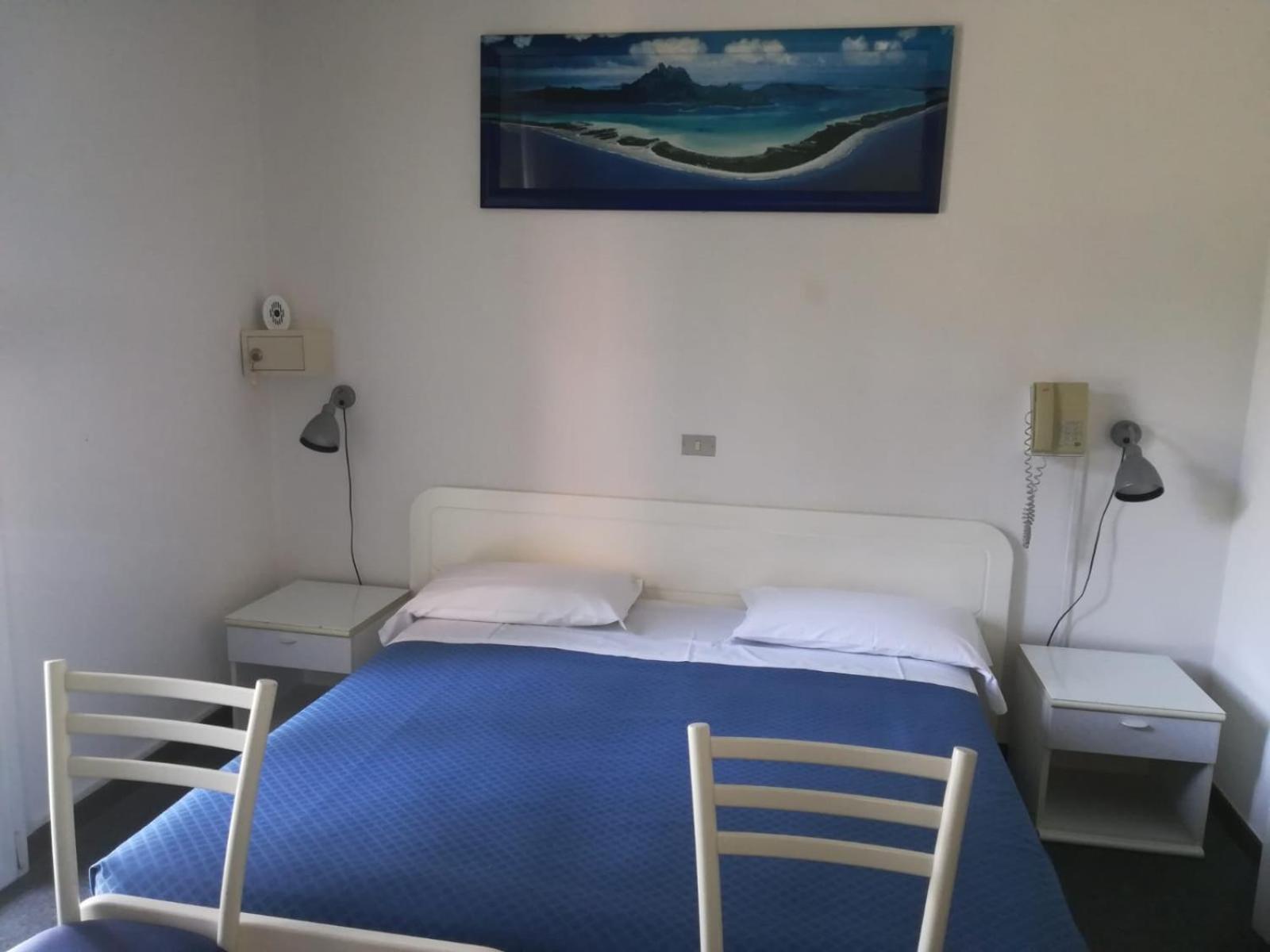 Double Room - Photo 1