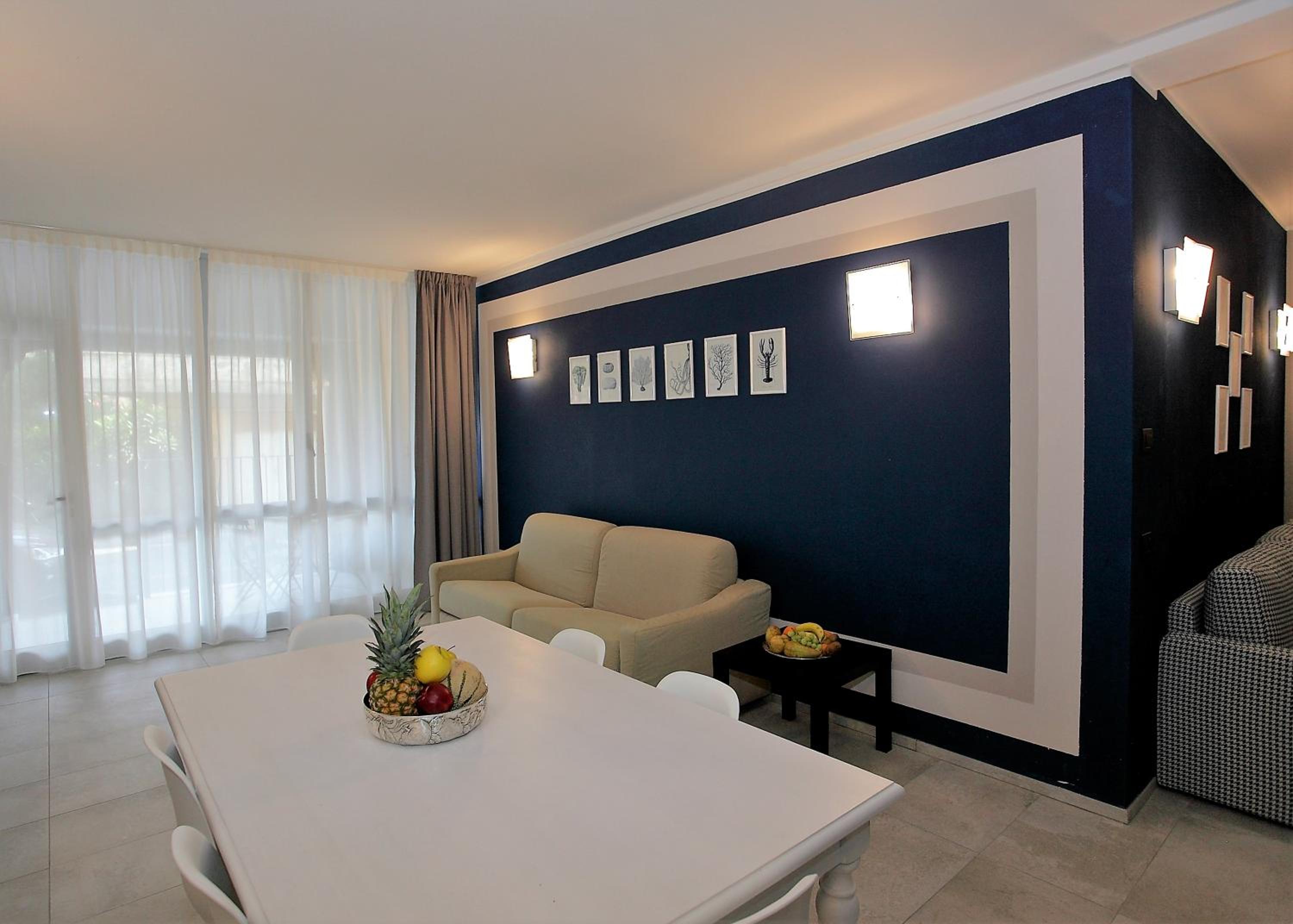 Studio Apartment photo 3