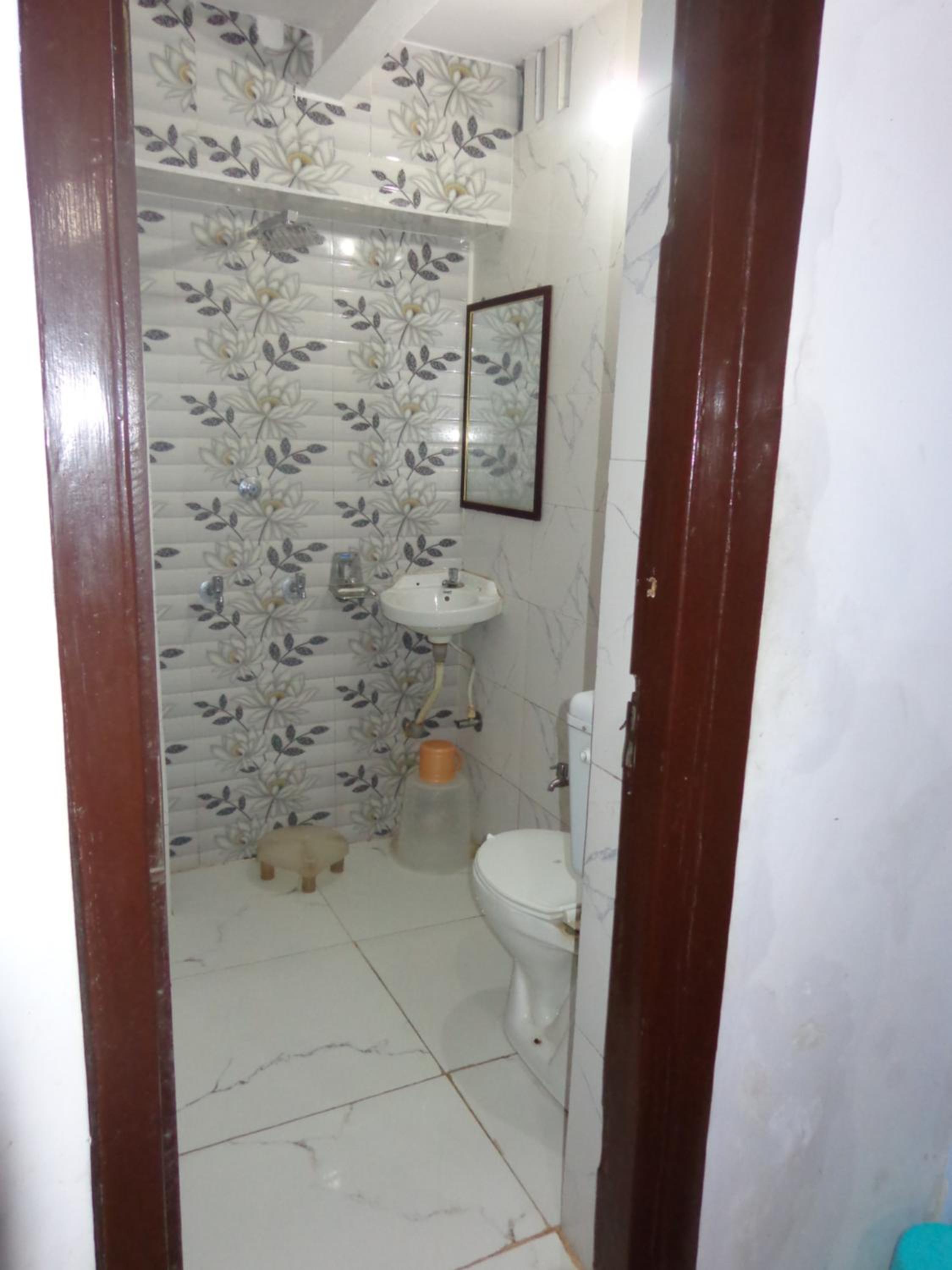 Deluxe Room - Photo 21