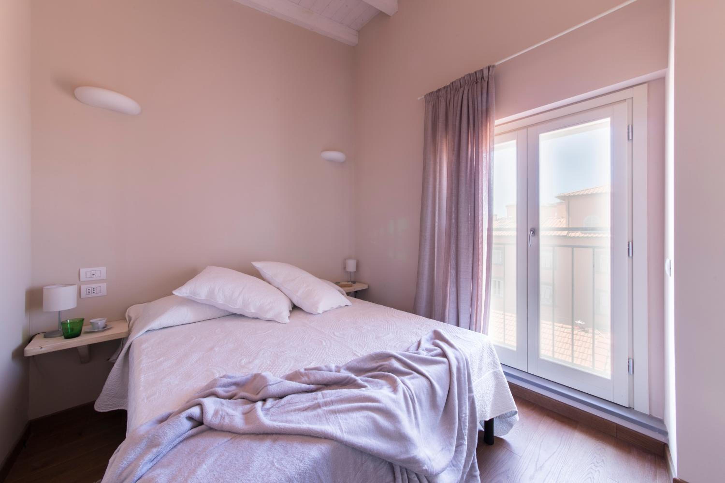 Queen Suite with Spa Bath