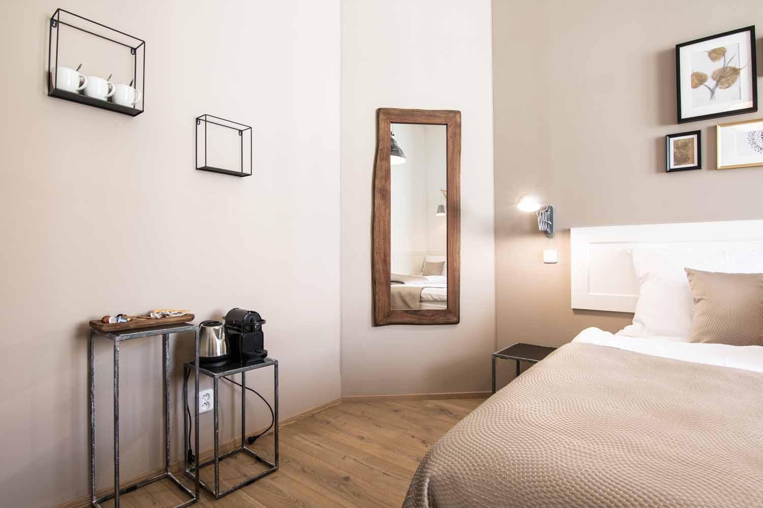 Triple Room with City View - Photo 6