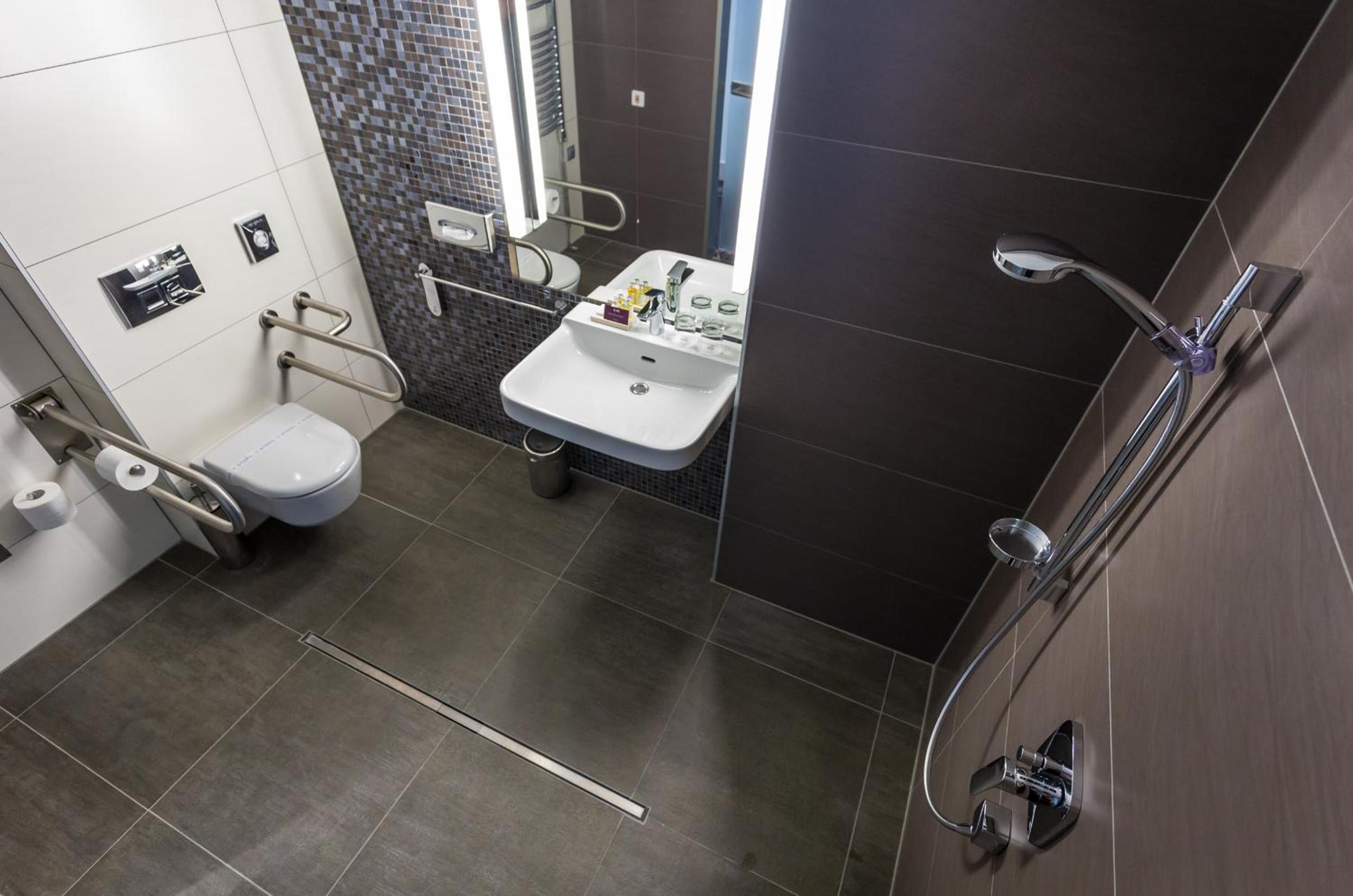 Superior Room with Balcony - Disability Access