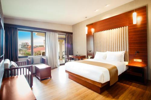 Deluxe Double Room photo 2