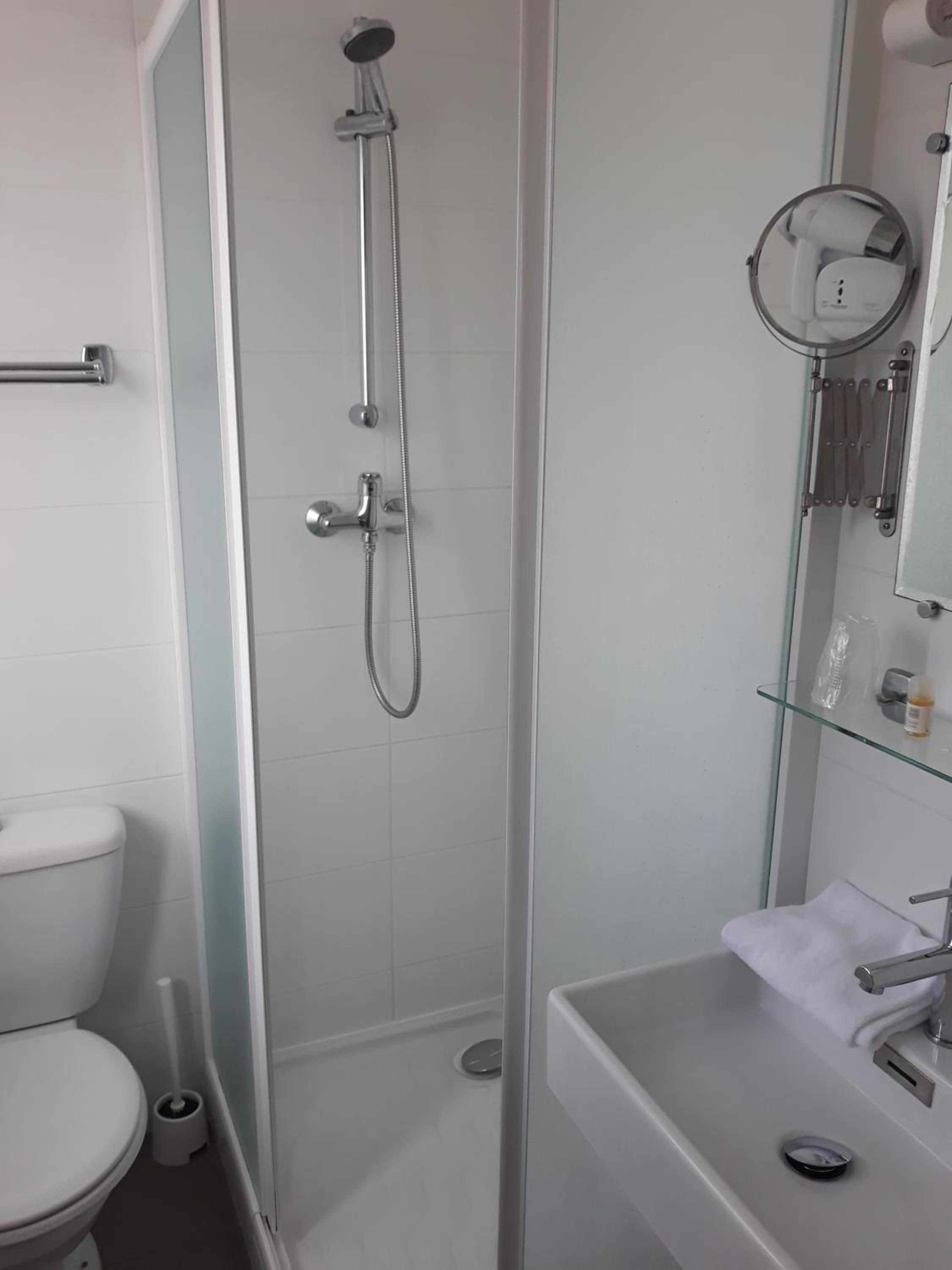 Classic Double Room - Photo 5