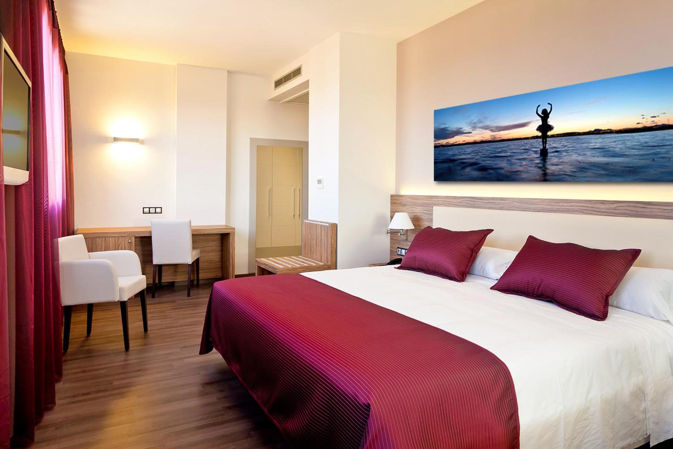 Superior Double Room with Lagoon View - Photo 5