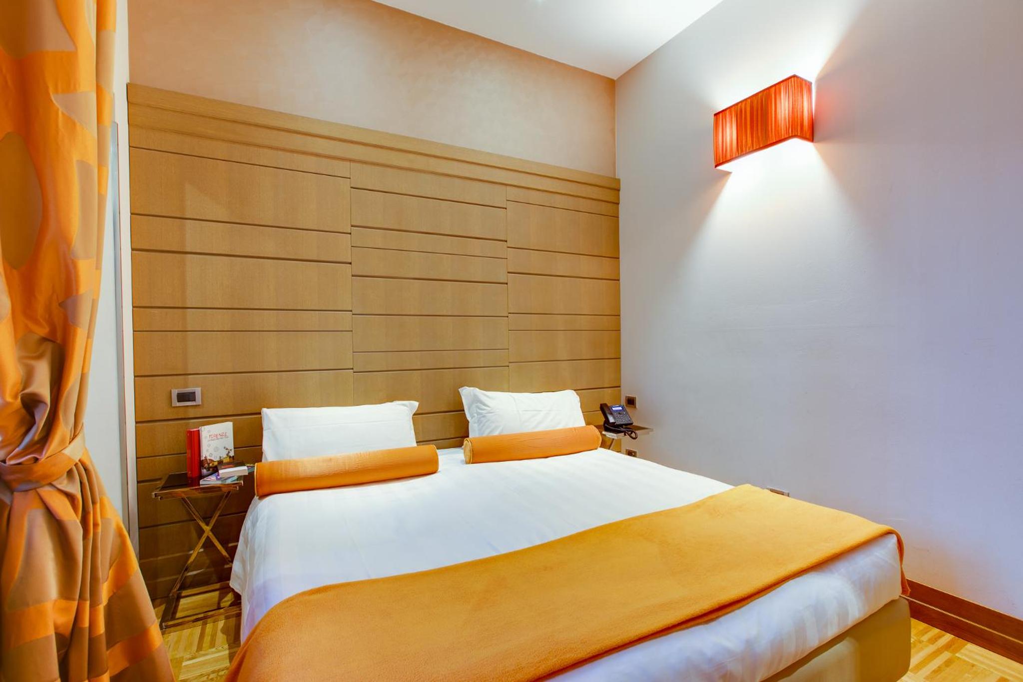 Small Double Room photo 2