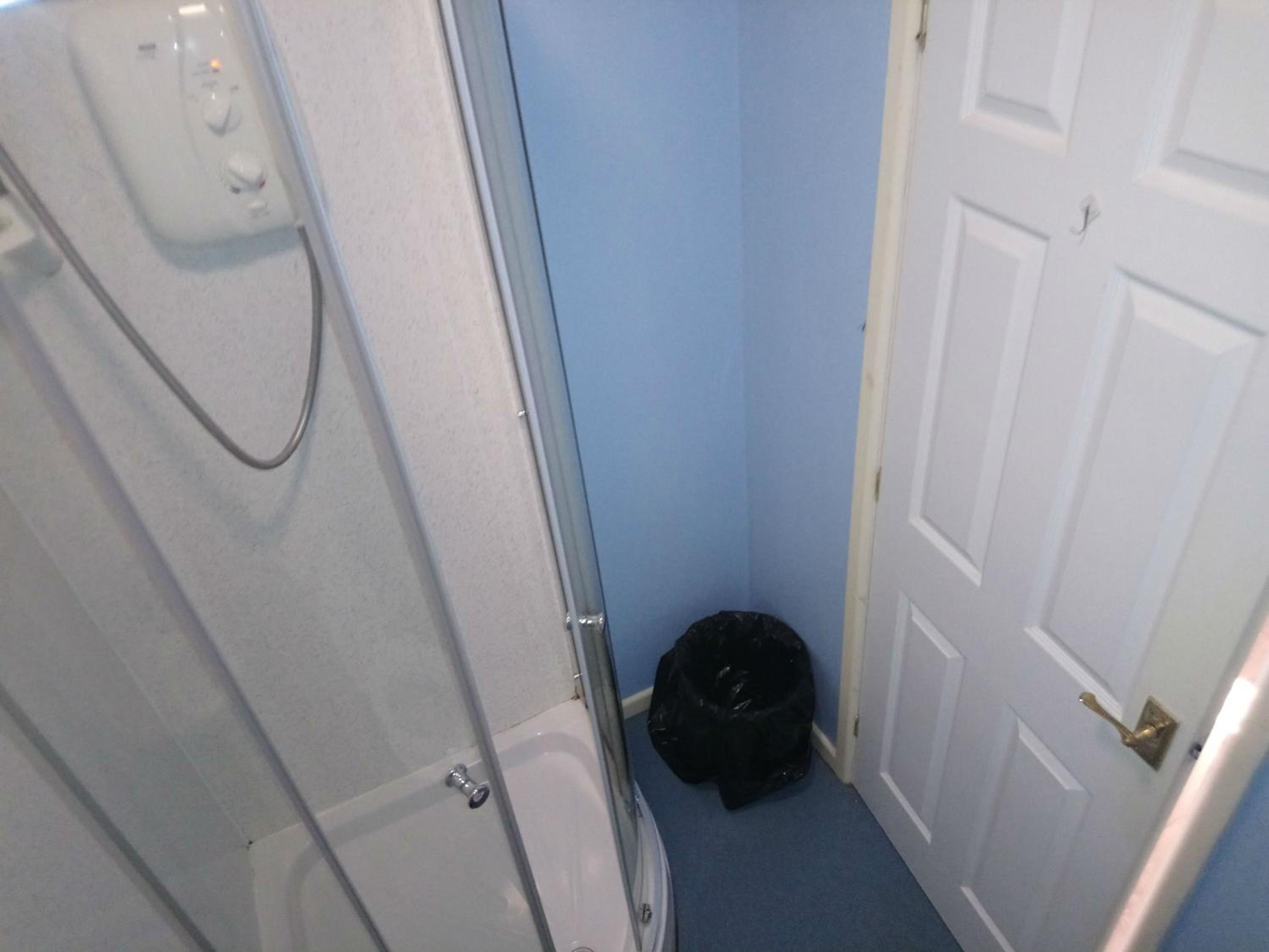Double Room with Private Bathroom photo 2