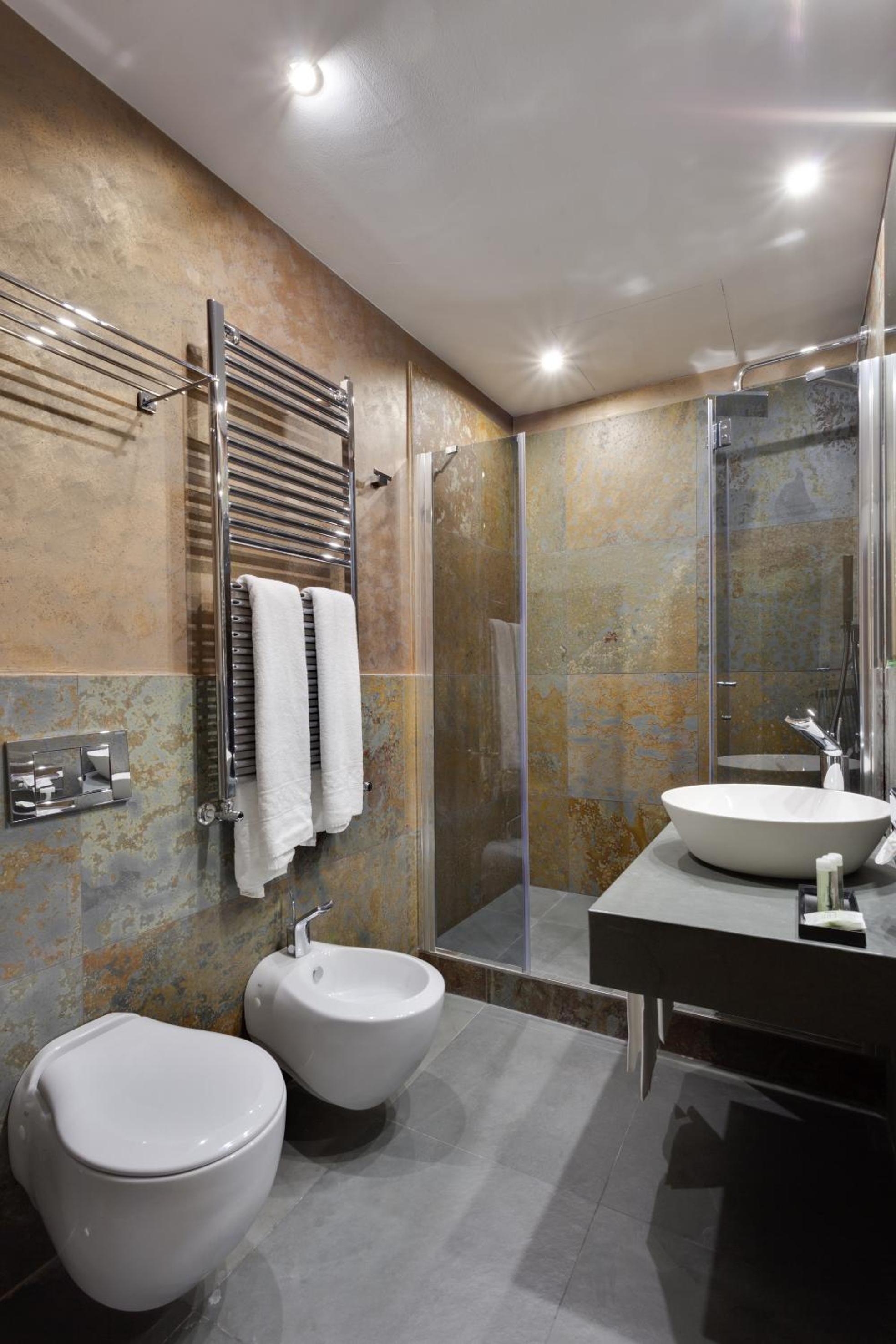 Superior Double or Twin Room photo 2