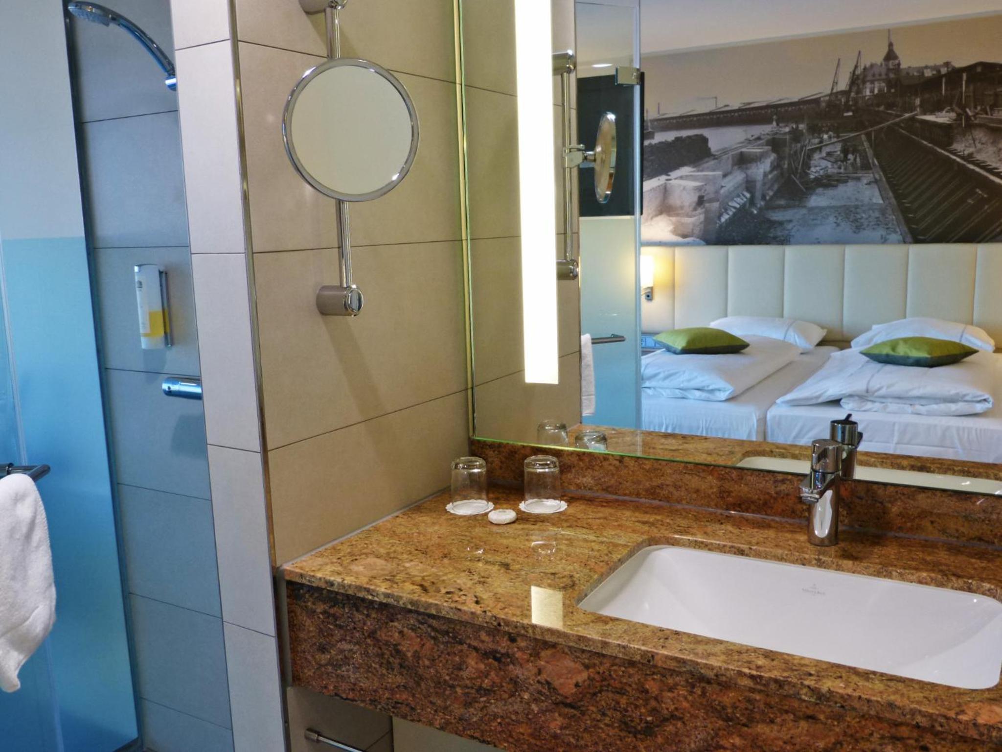 Superior Double Room with Harbor View photo 3