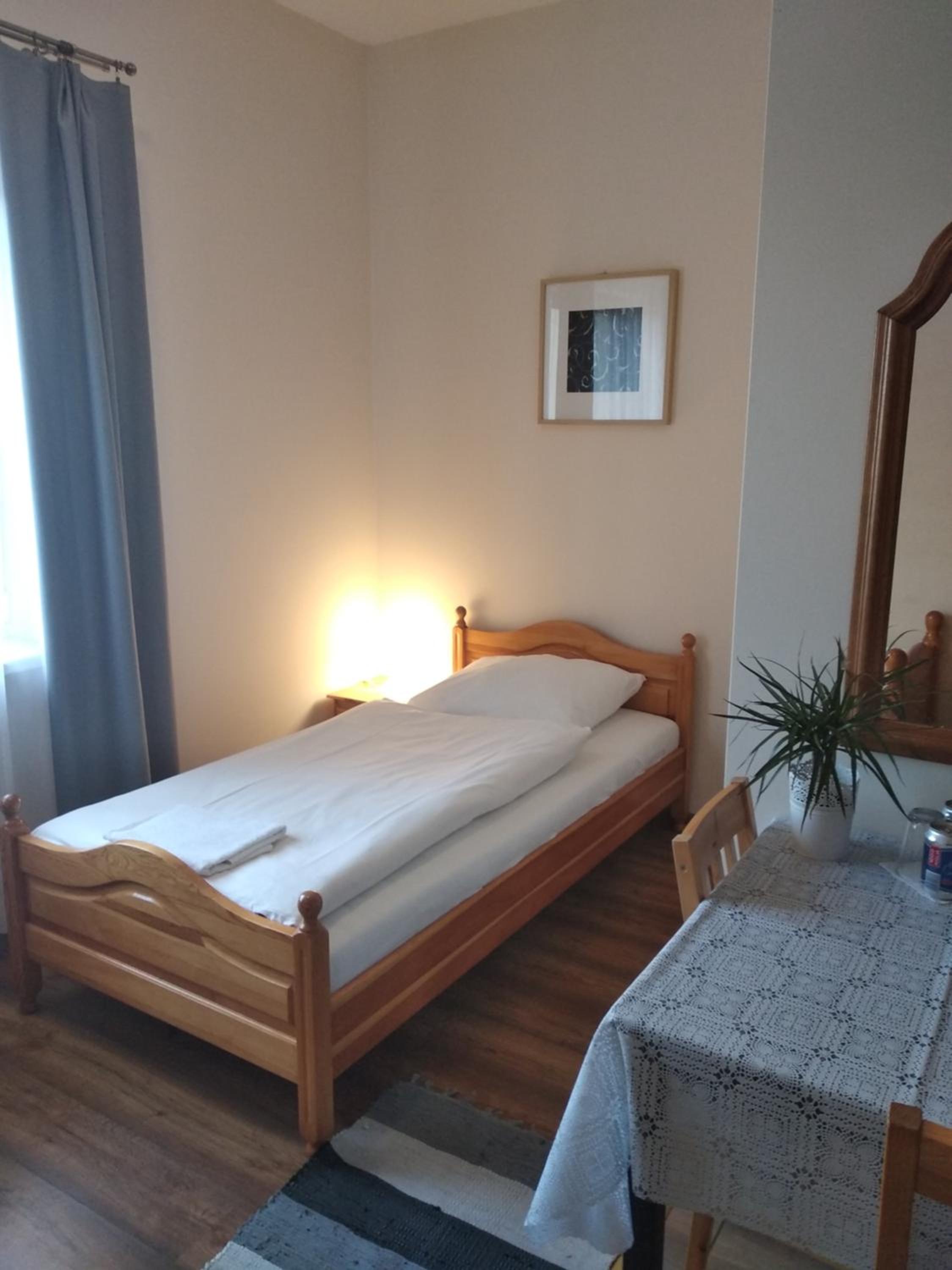 Budget Single Room photo 2