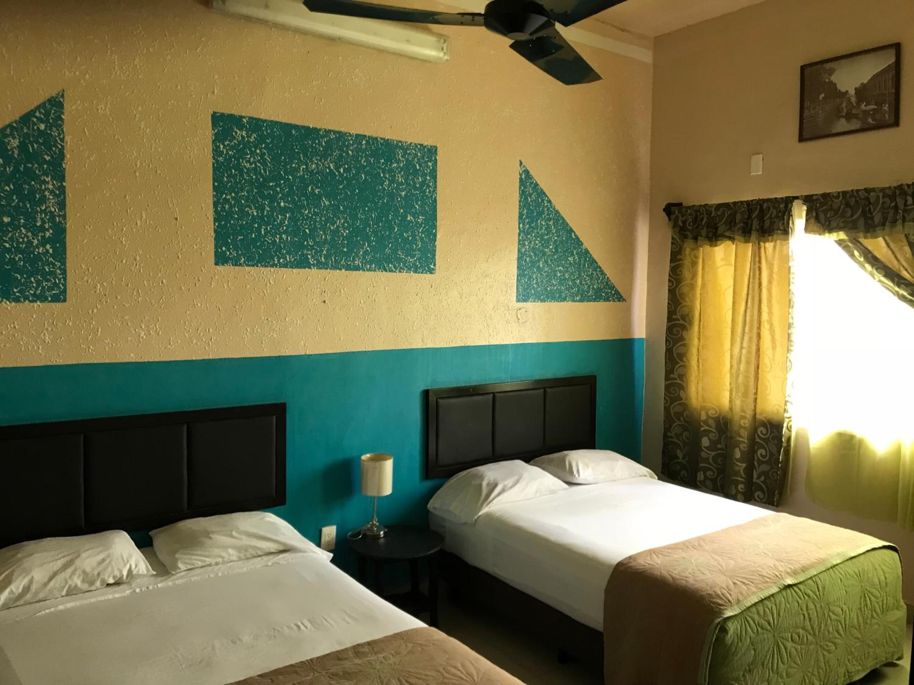 Double Room - Photo 4