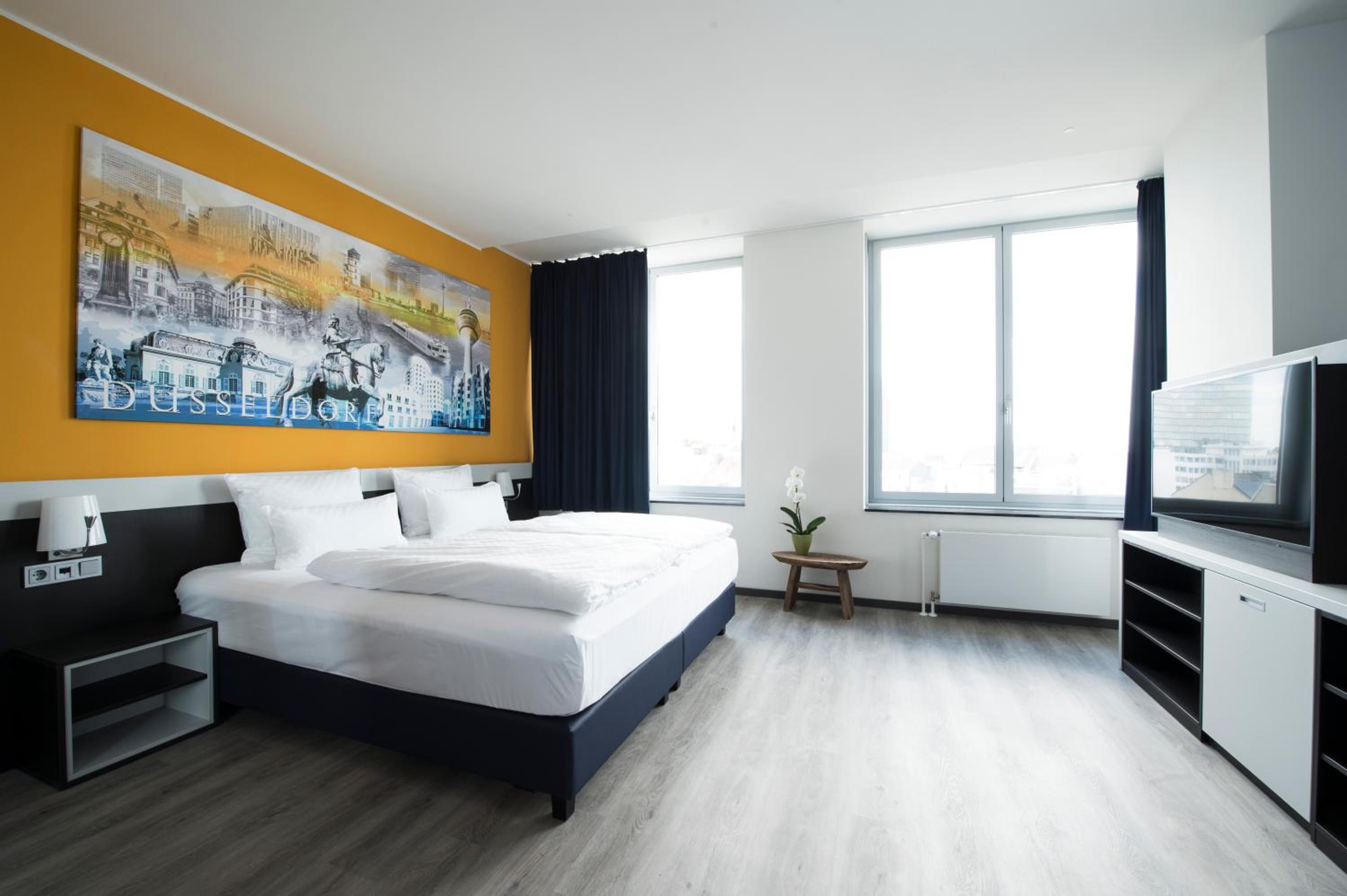 Suite with City View